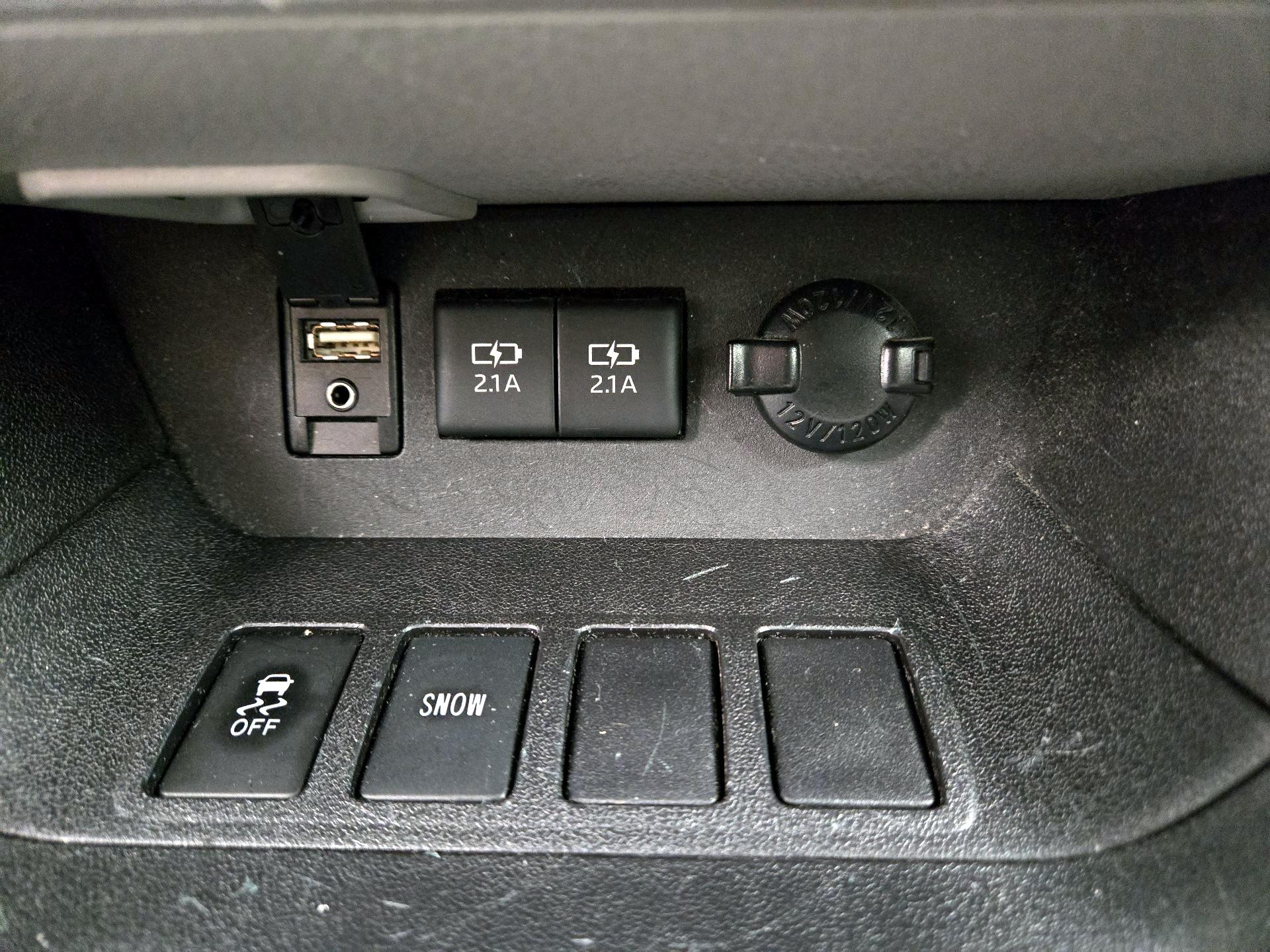 Thumbnail: 2018 Toyota Highlander - 18