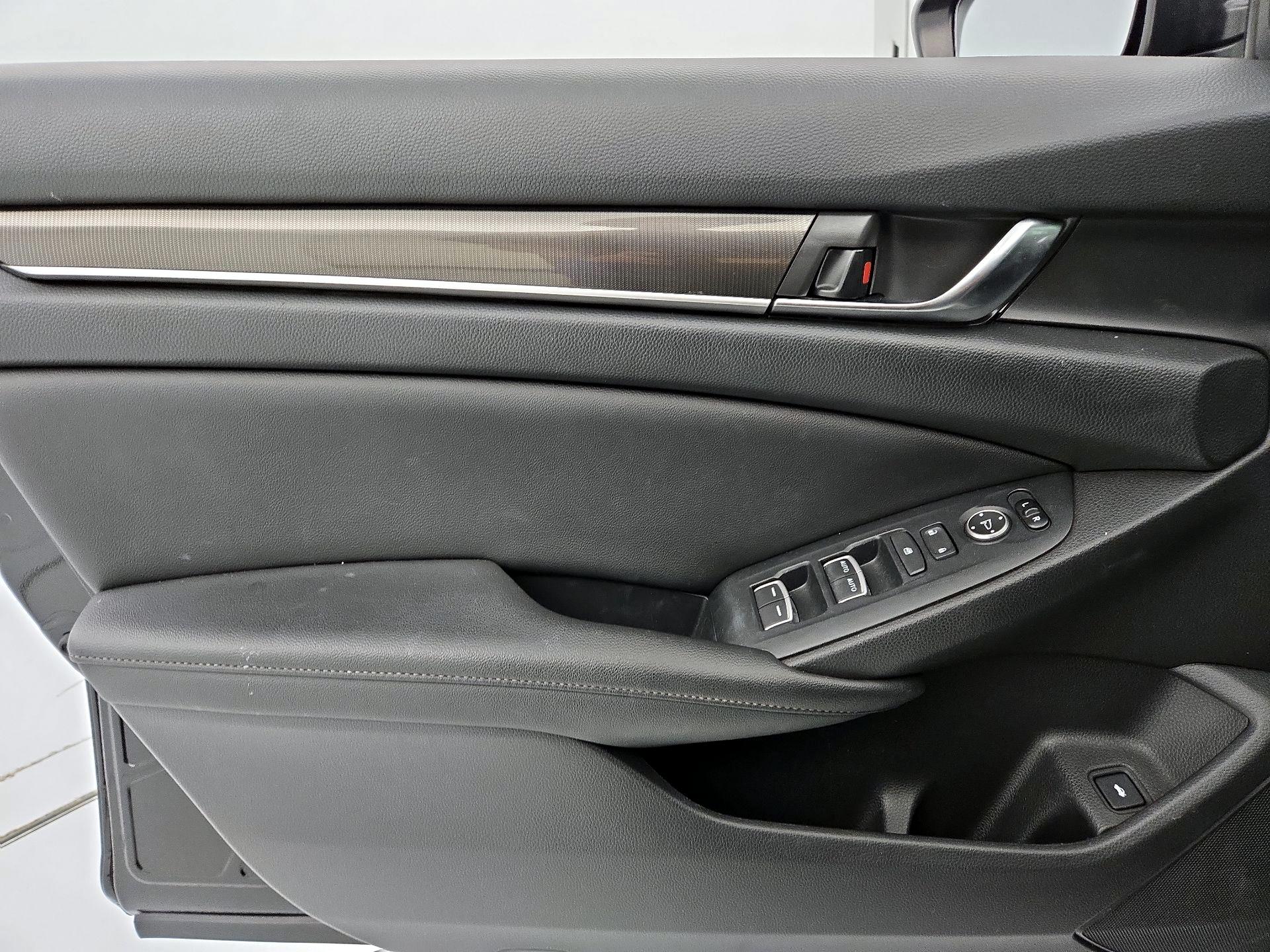 Thumbnail: 2020 Honda Accord - 12