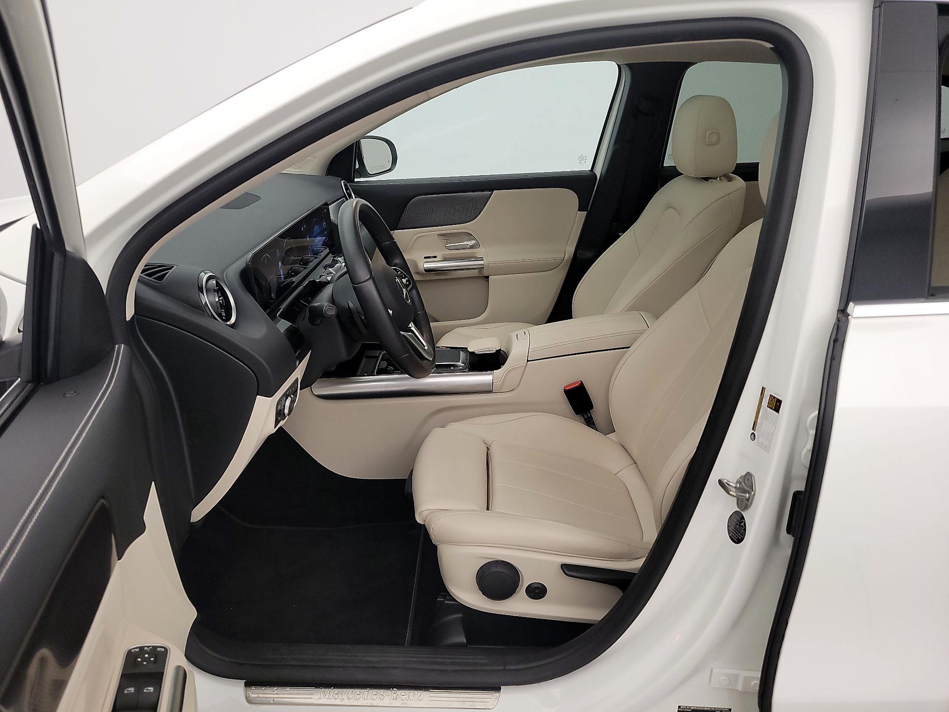 Thumbnail: 2022 Mercedes-Benz GLA - 11