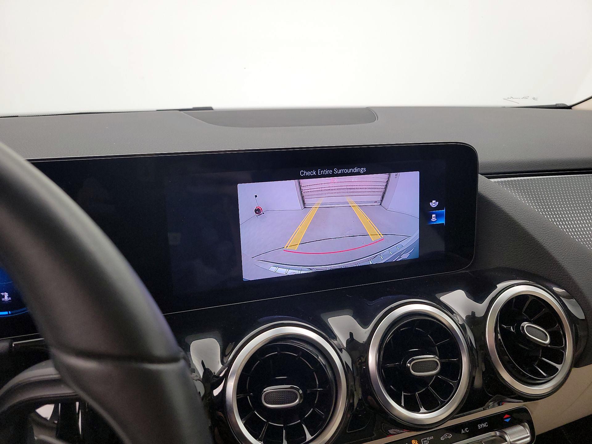 Thumbnail: 2022 Mercedes-Benz GLA - 14