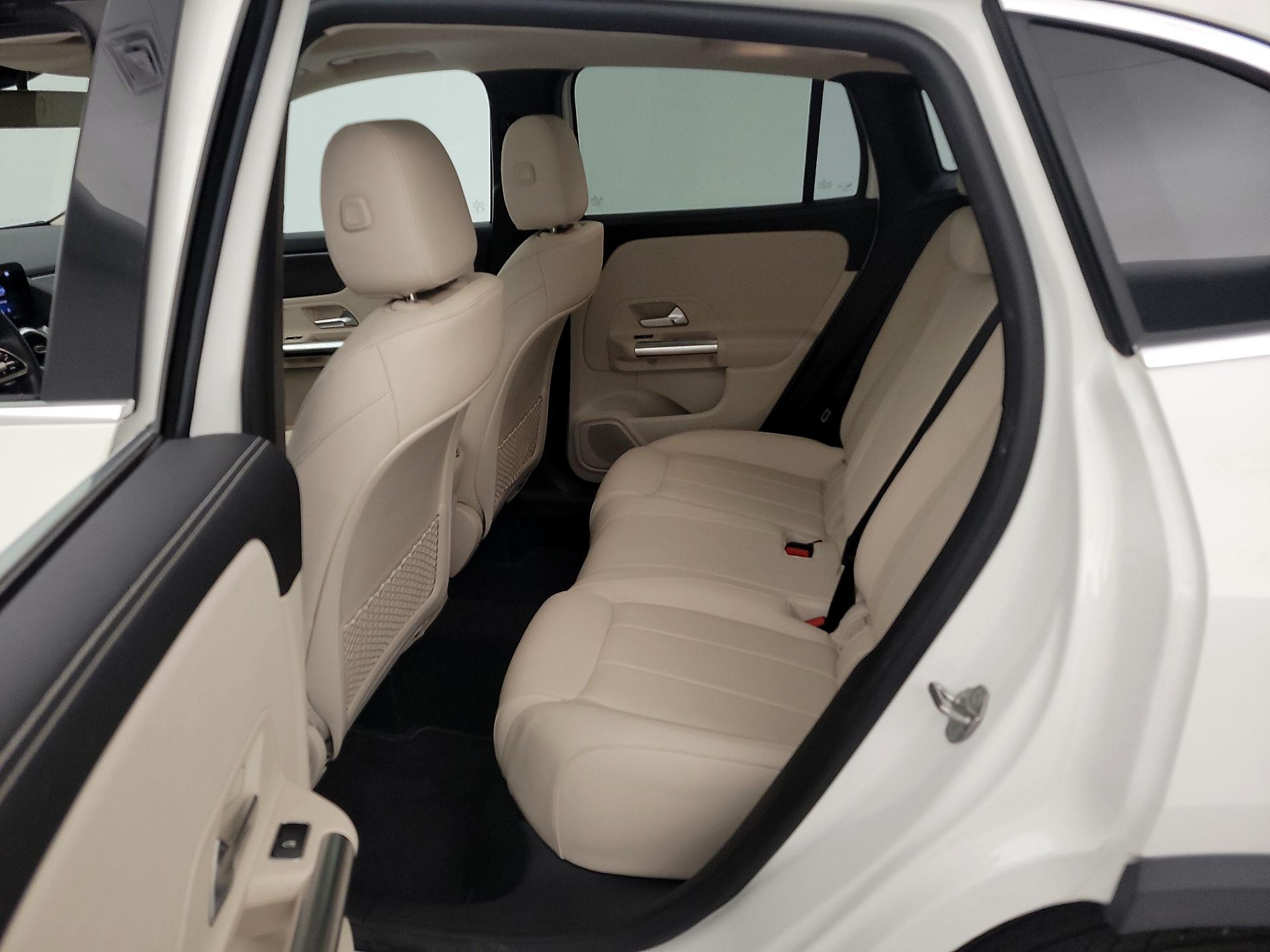 Thumbnail: 2022 Mercedes-Benz GLA - 20