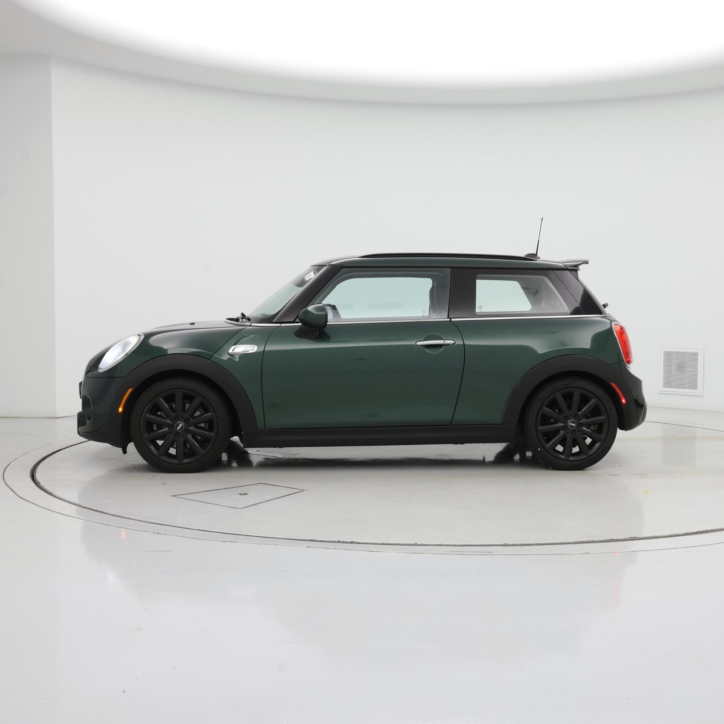 Thumbnail: 2015 MINI Cooper Hardtop - 3