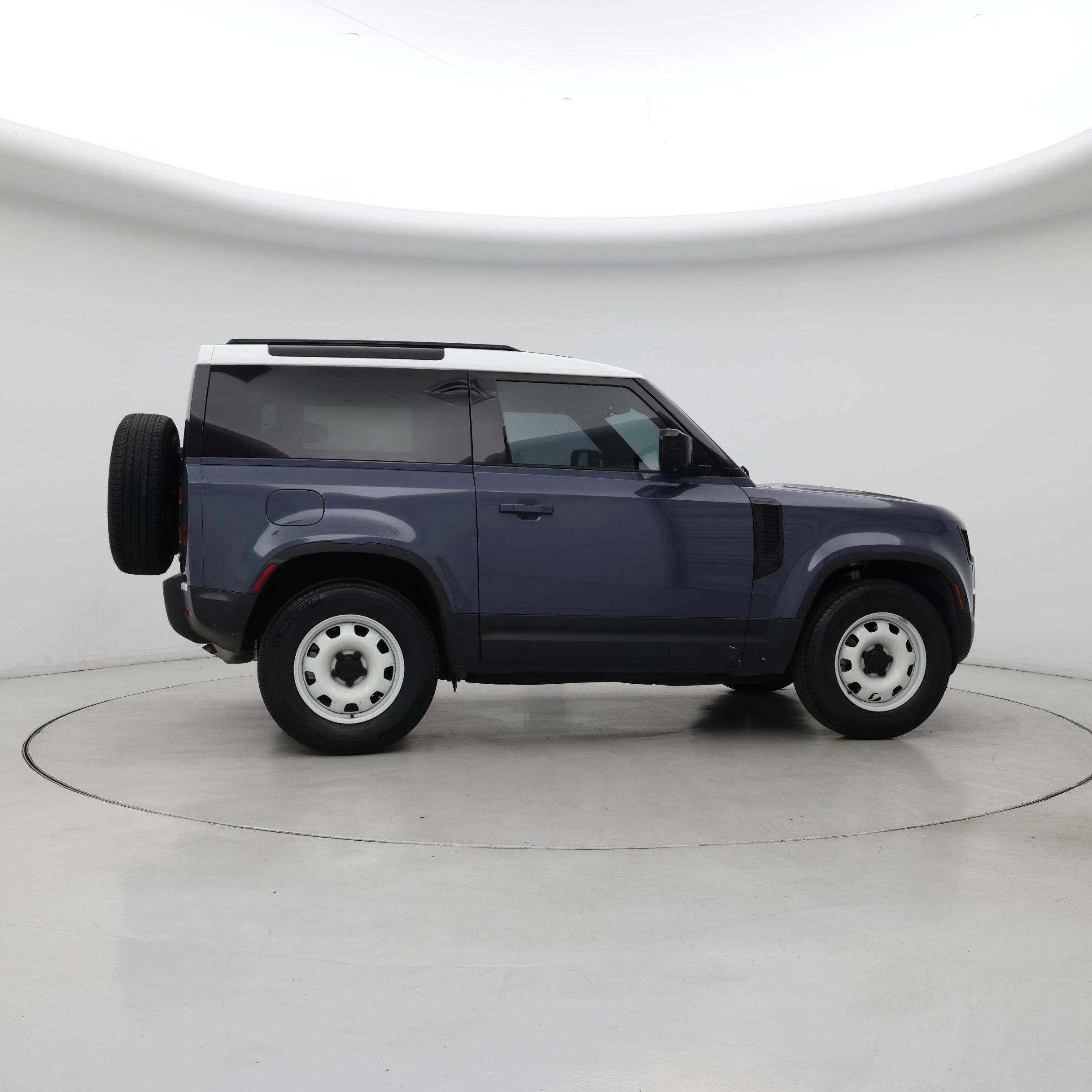 Thumbnail: 2022 Land Rover Defender - 7