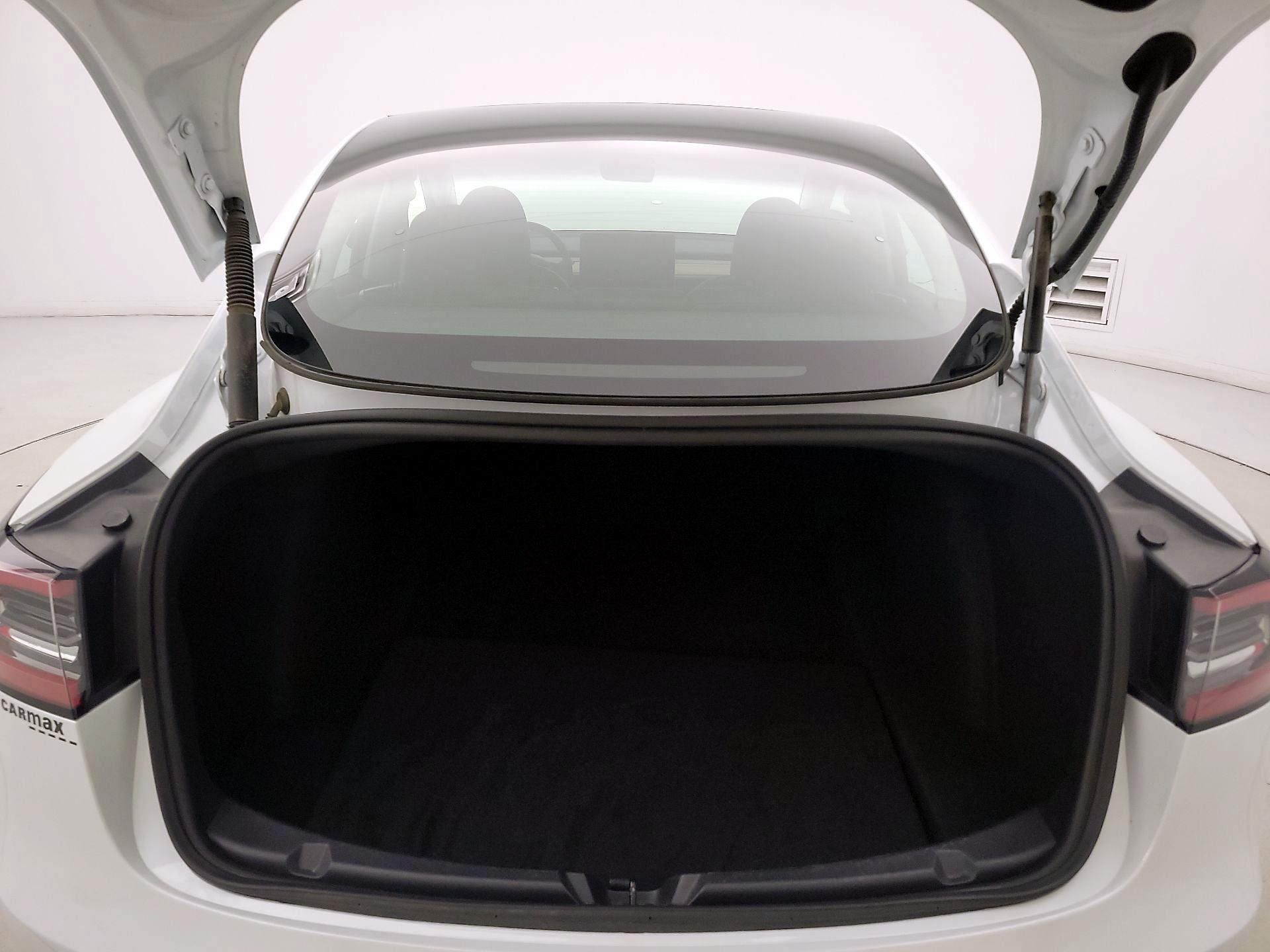 Thumbnail: 2023 Tesla Model 3 - 20