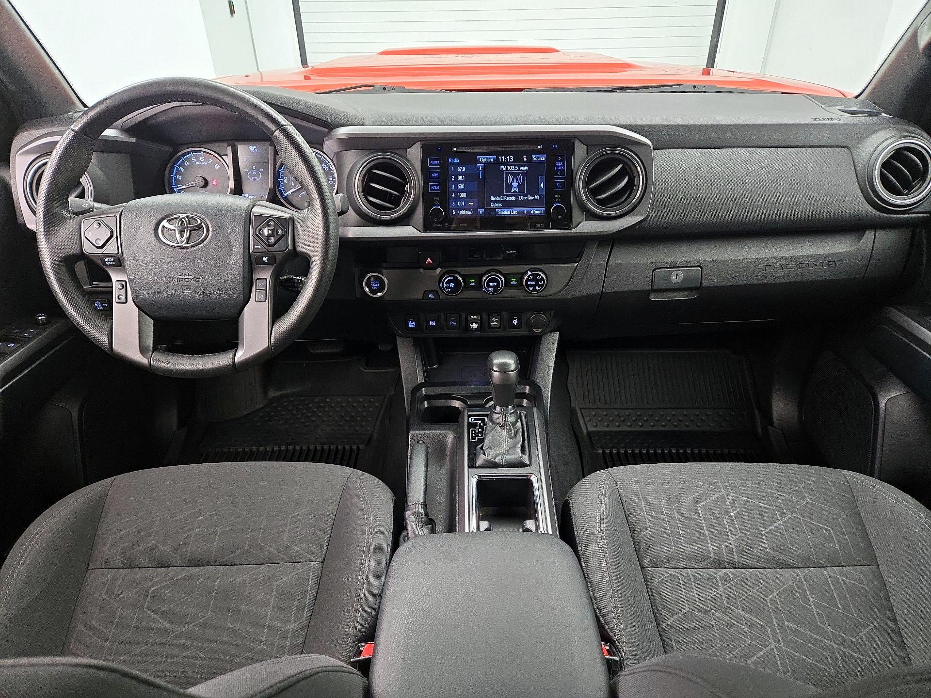 Thumbnail: 2018 Toyota Tacoma - 9
