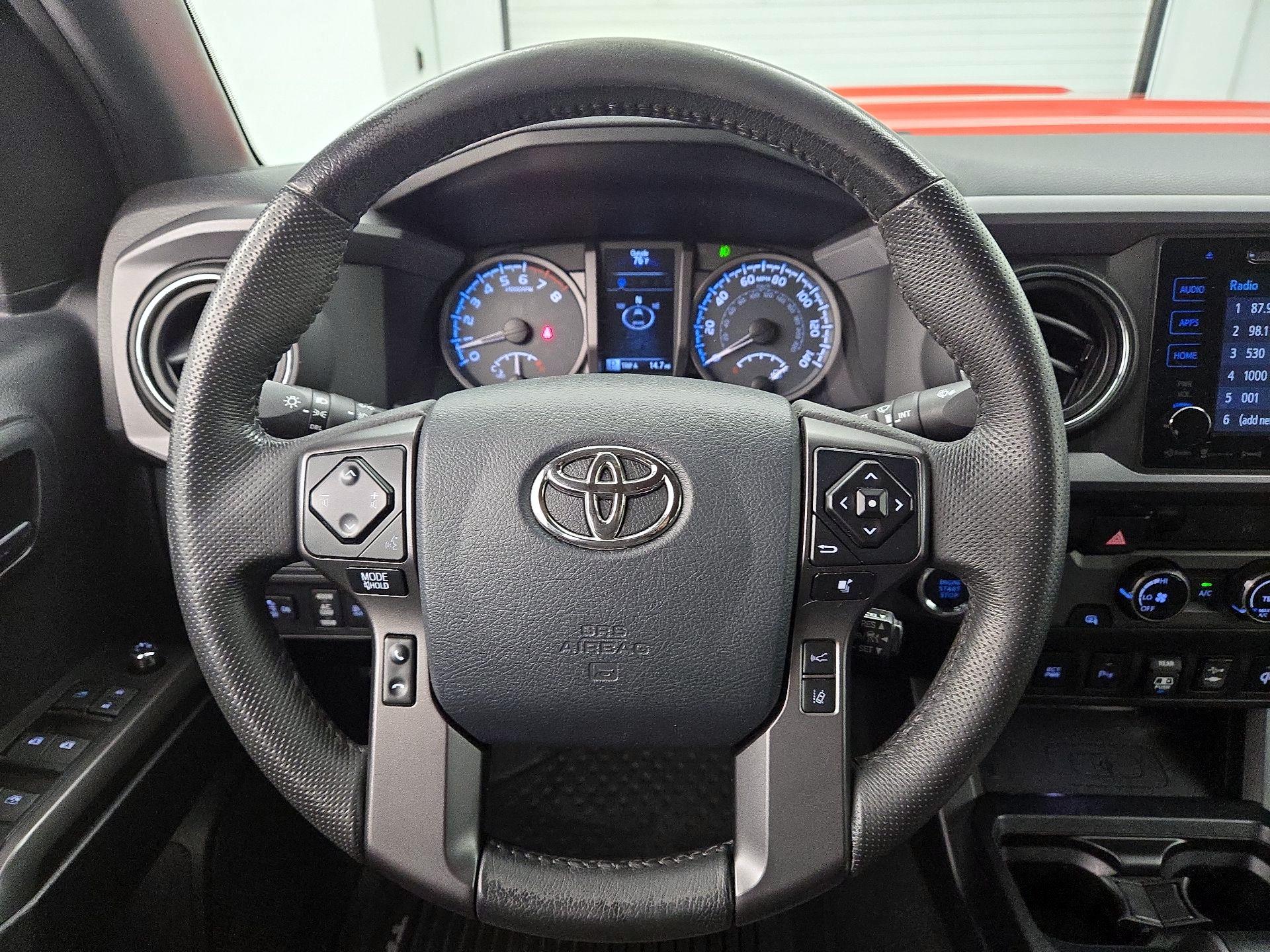 Thumbnail: 2018 Toyota Tacoma - 10