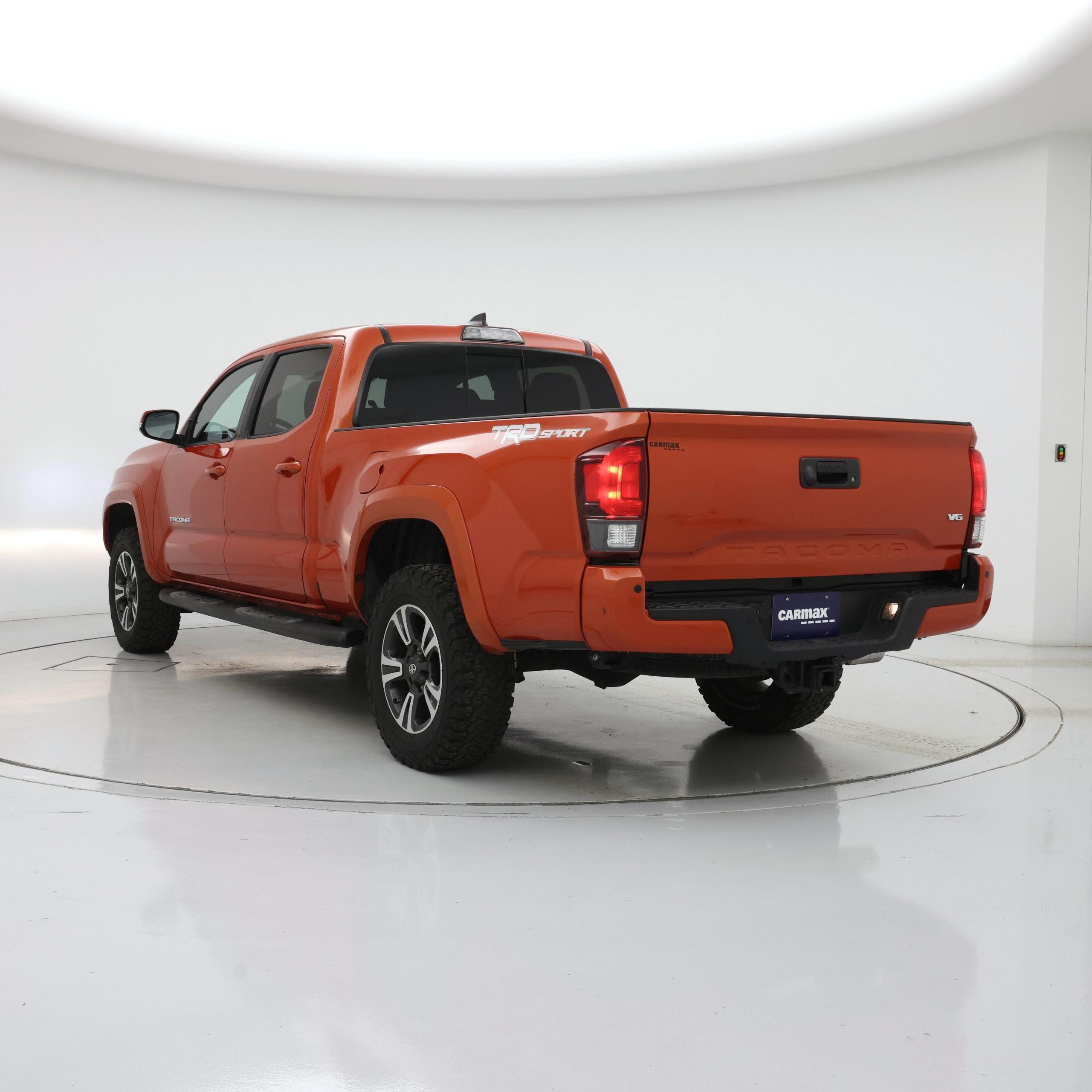 Thumbnail: 2018 Toyota Tacoma - 2