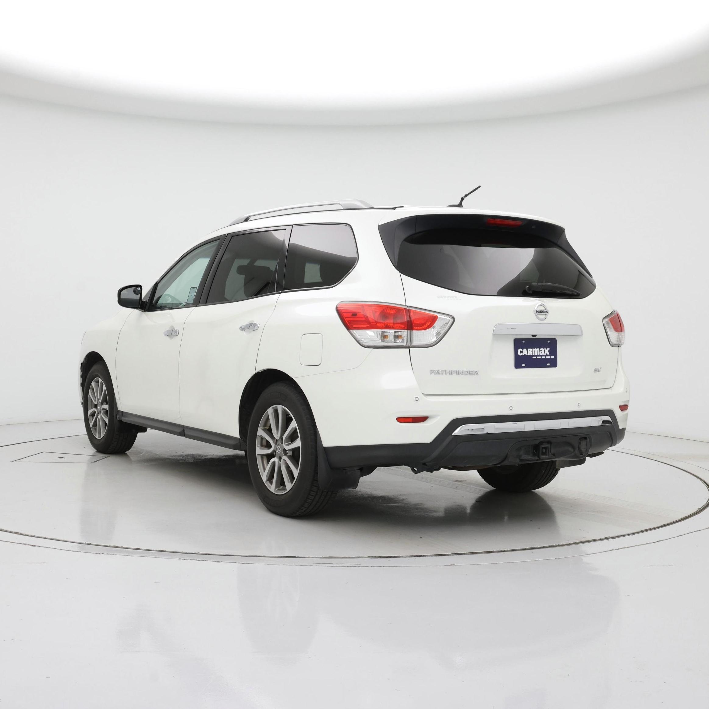 Thumbnail: 2016 Nissan Pathfinder - 2