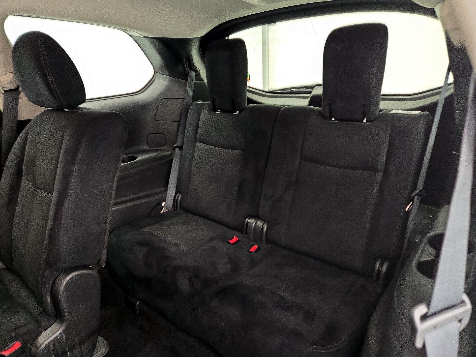 Thumbnail: 2016 Nissan Pathfinder - 20