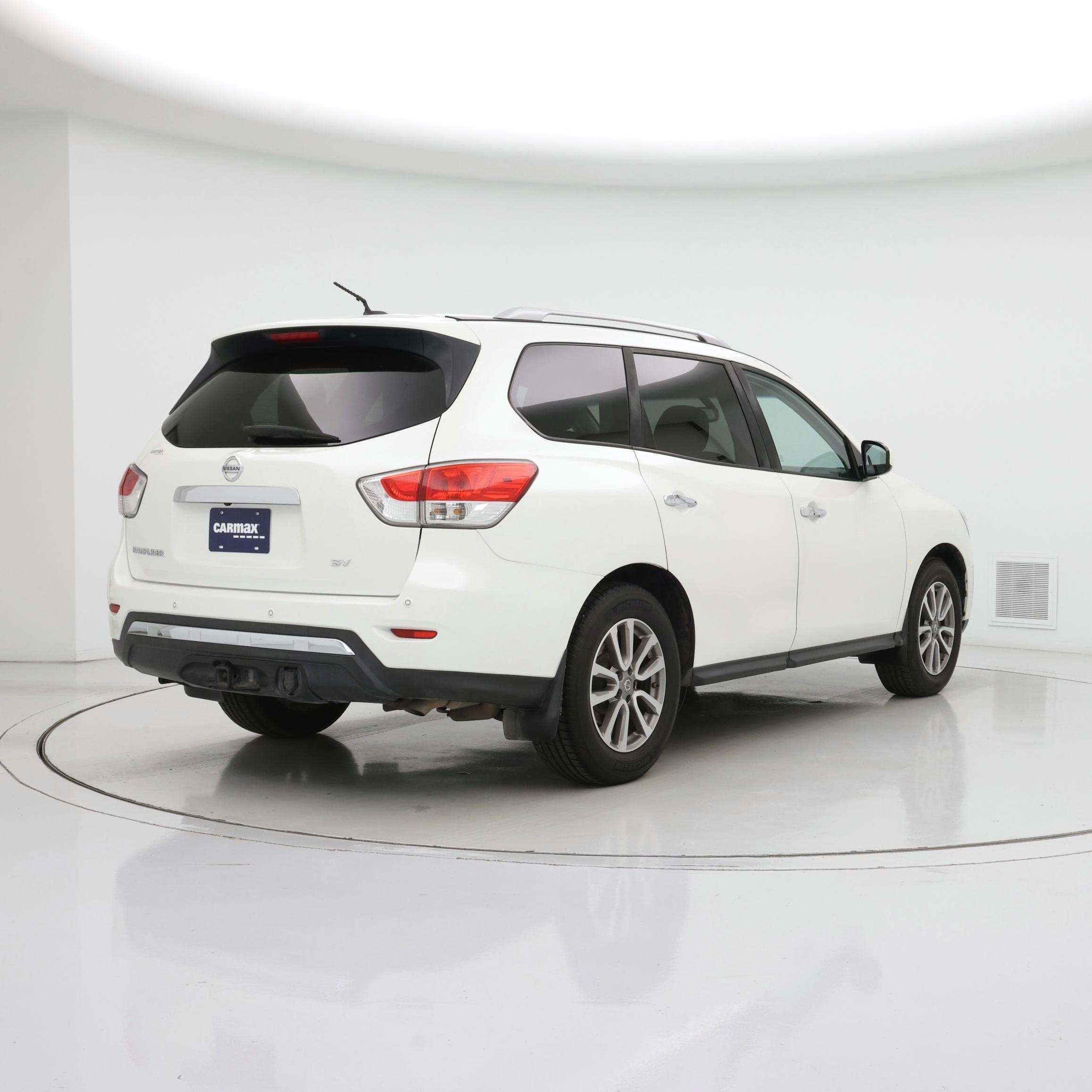 Thumbnail: 2016 Nissan Pathfinder - 8