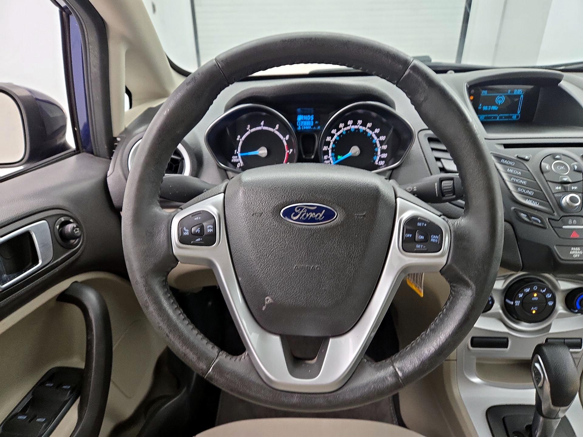 Thumbnail: 2016 Ford Fiesta - 10