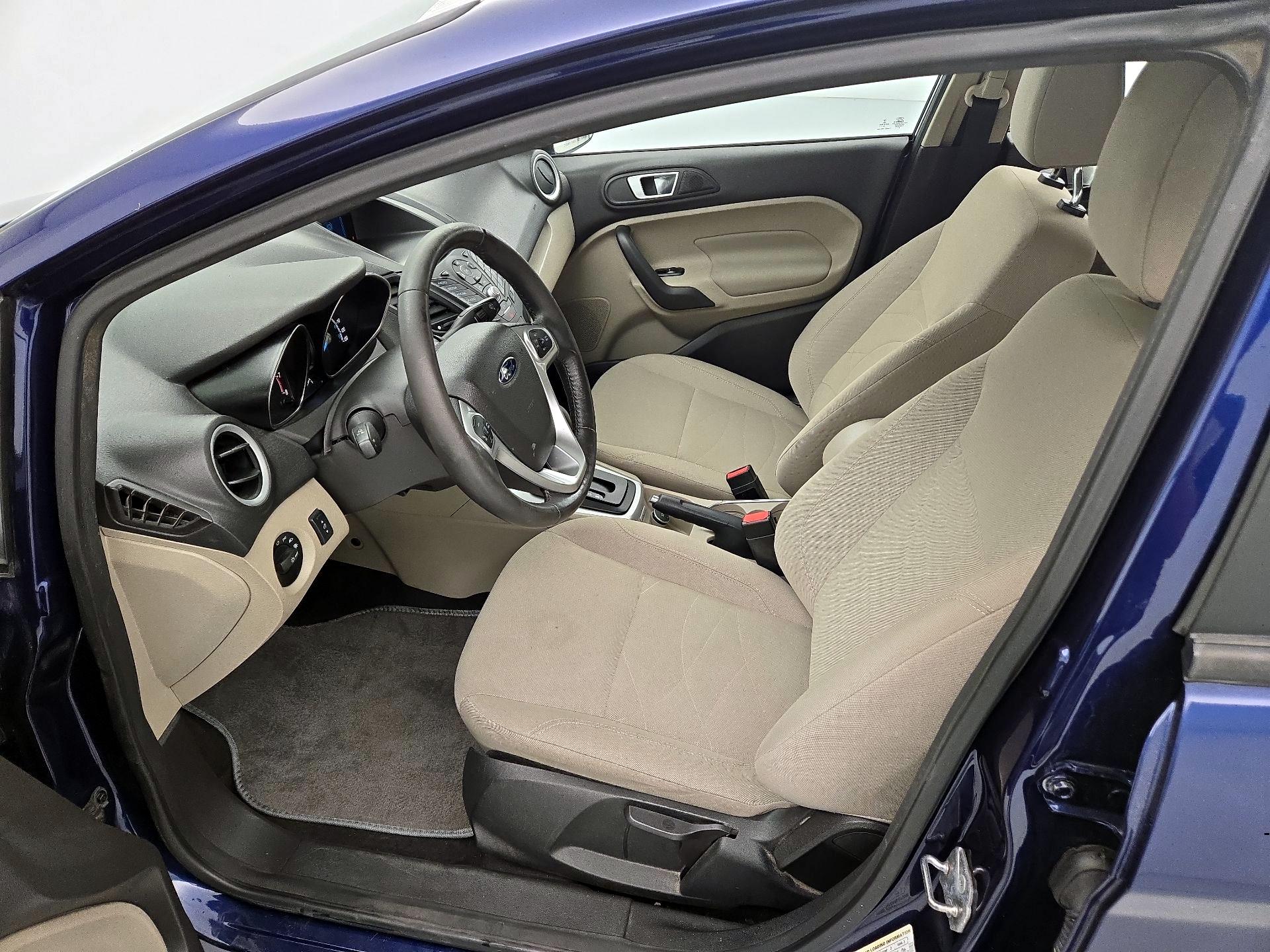 Thumbnail: 2016 Ford Fiesta - 11