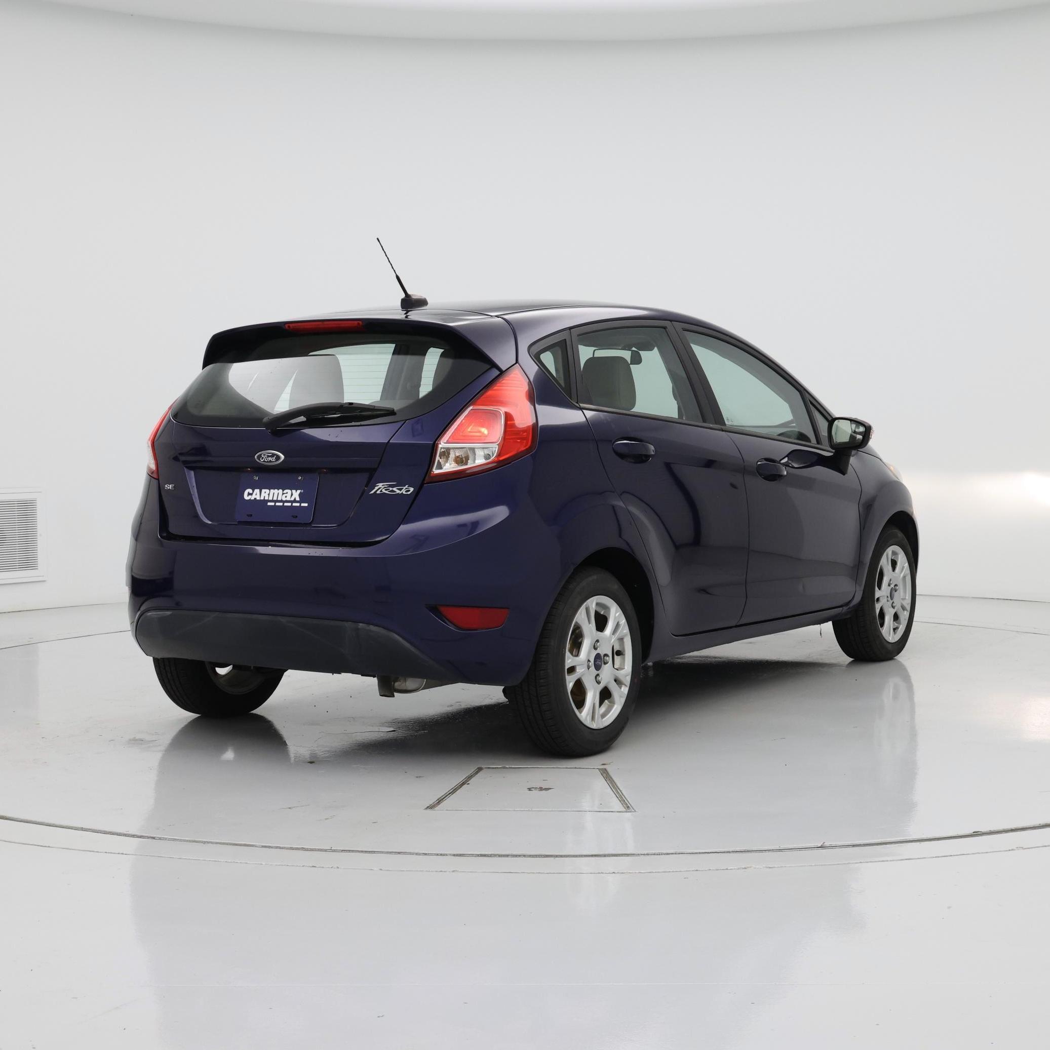 Thumbnail: 2016 Ford Fiesta - 8