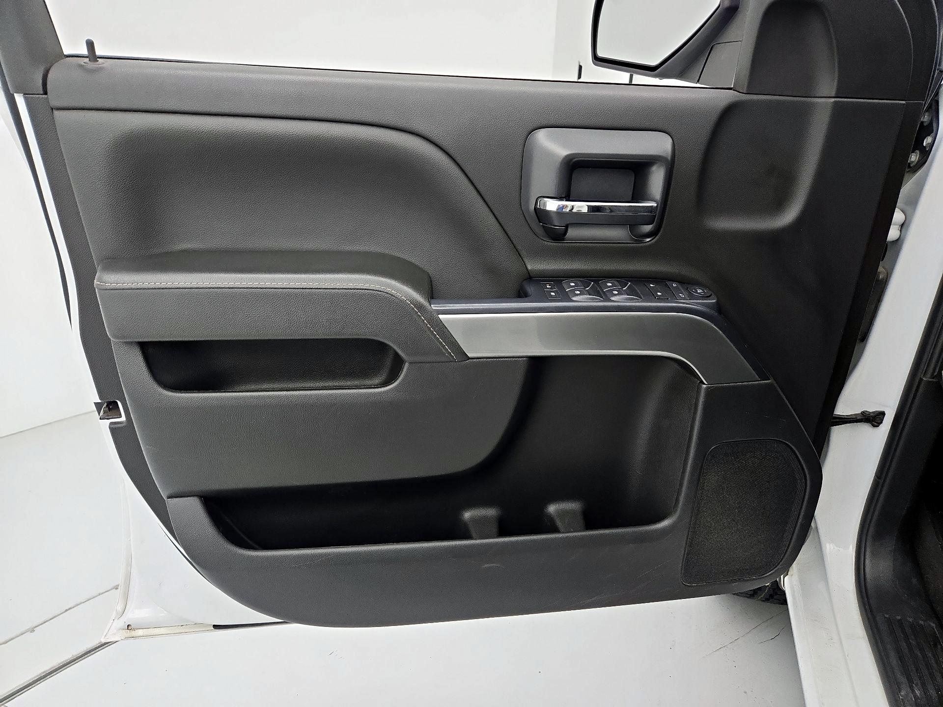 Thumbnail: 2019 Chevrolet Silverado 1500 - 12