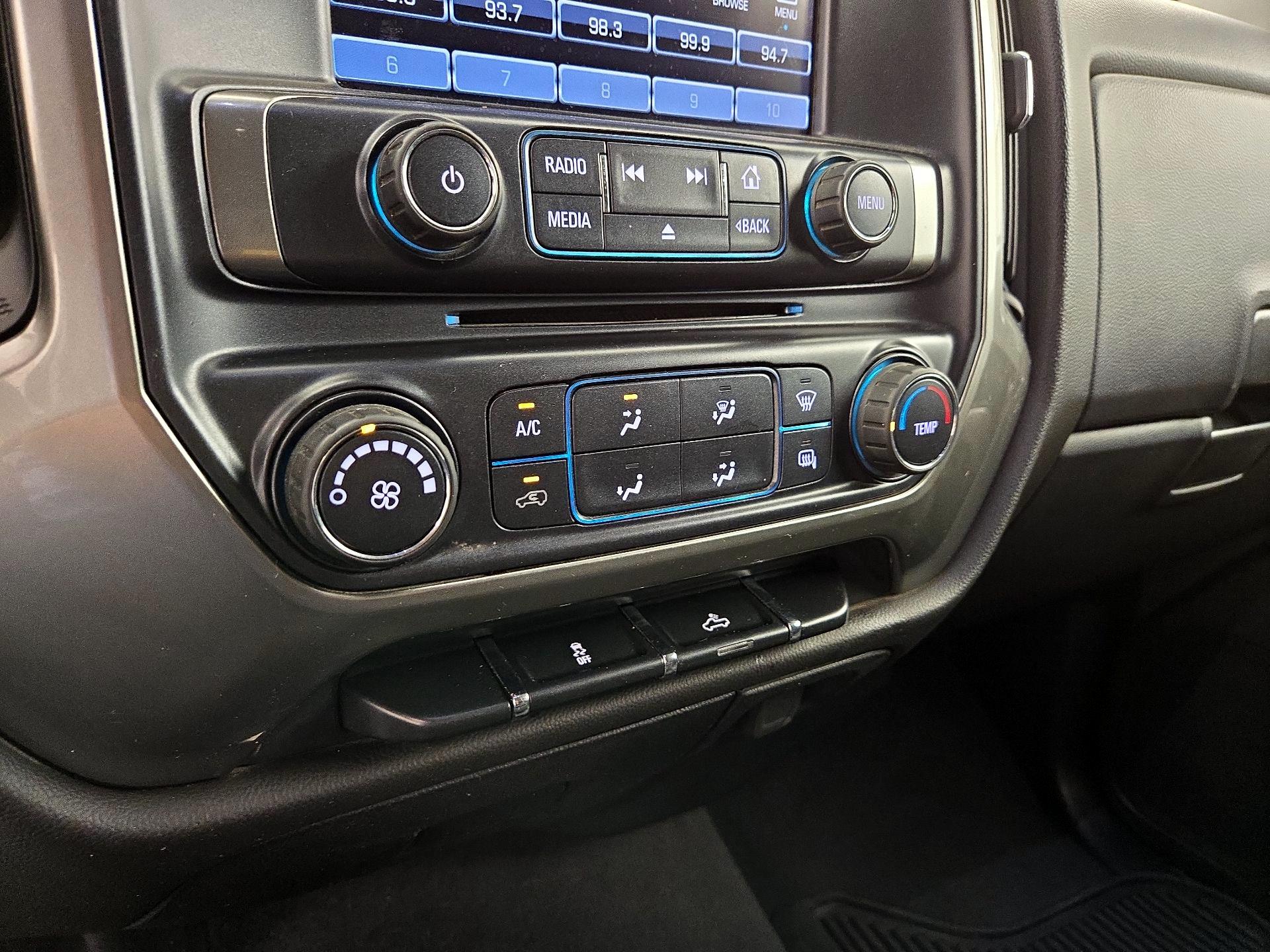Thumbnail: 2019 Chevrolet Silverado 1500 - 16