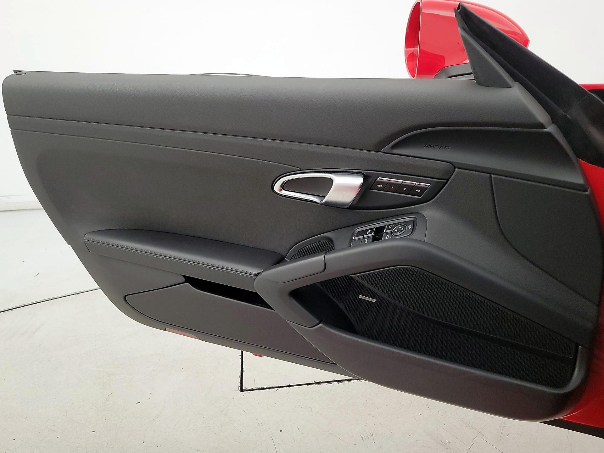 Thumbnail: 2021 Porsche 718 Boxster - 12