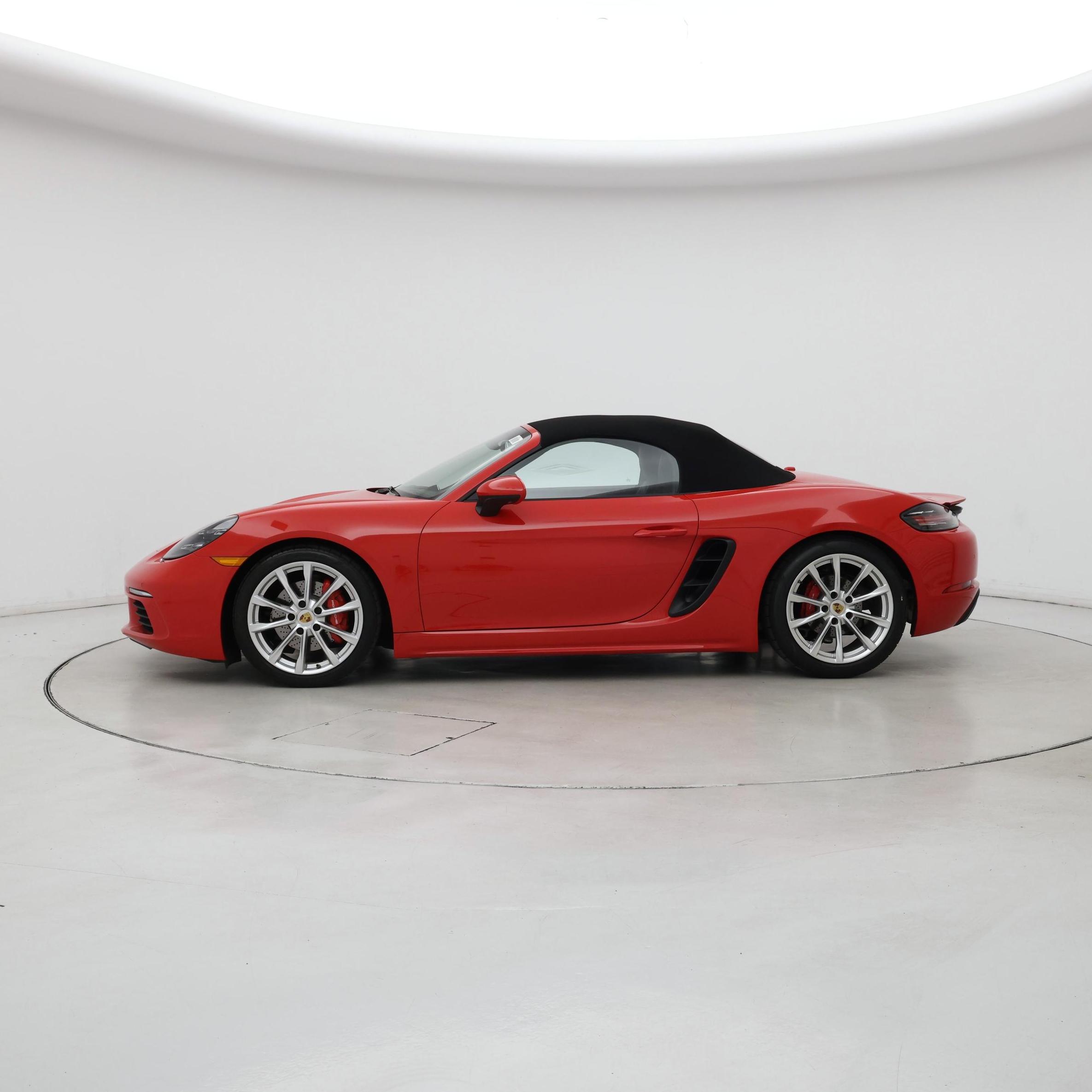 Thumbnail: 2021 Porsche 718 Boxster - 3