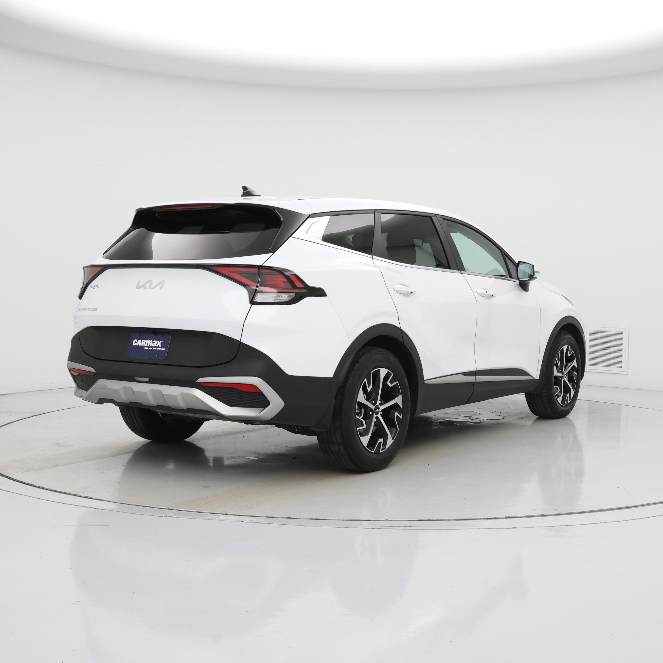 Thumbnail: 2023 Kia Sportage - 8