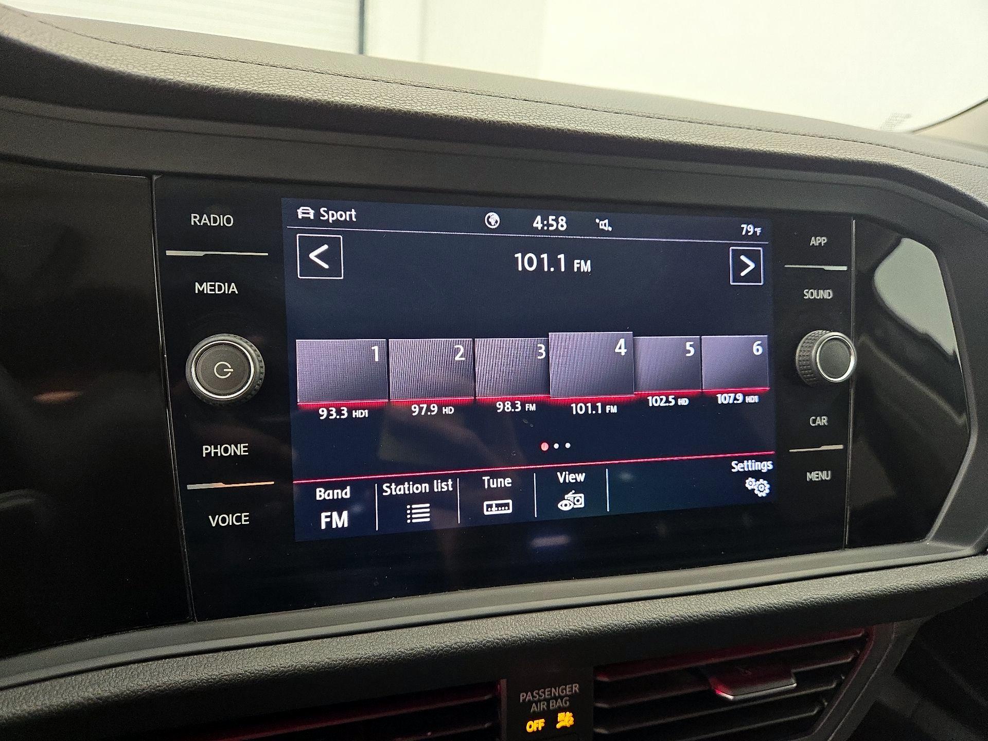 Thumbnail: 2020 Volkswagen Jetta - 15