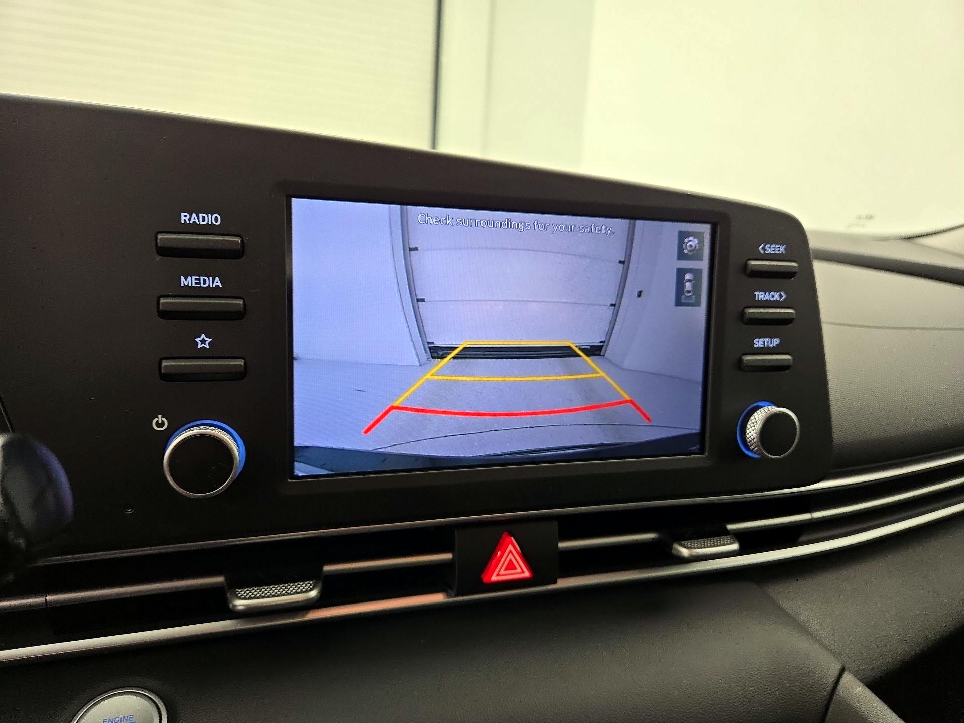 Thumbnail: 2022 Hyundai Elantra - 14