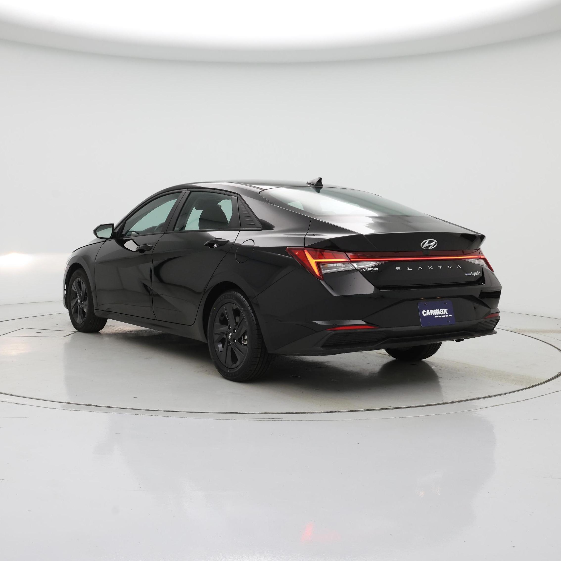 Thumbnail: 2022 Hyundai Elantra - 2