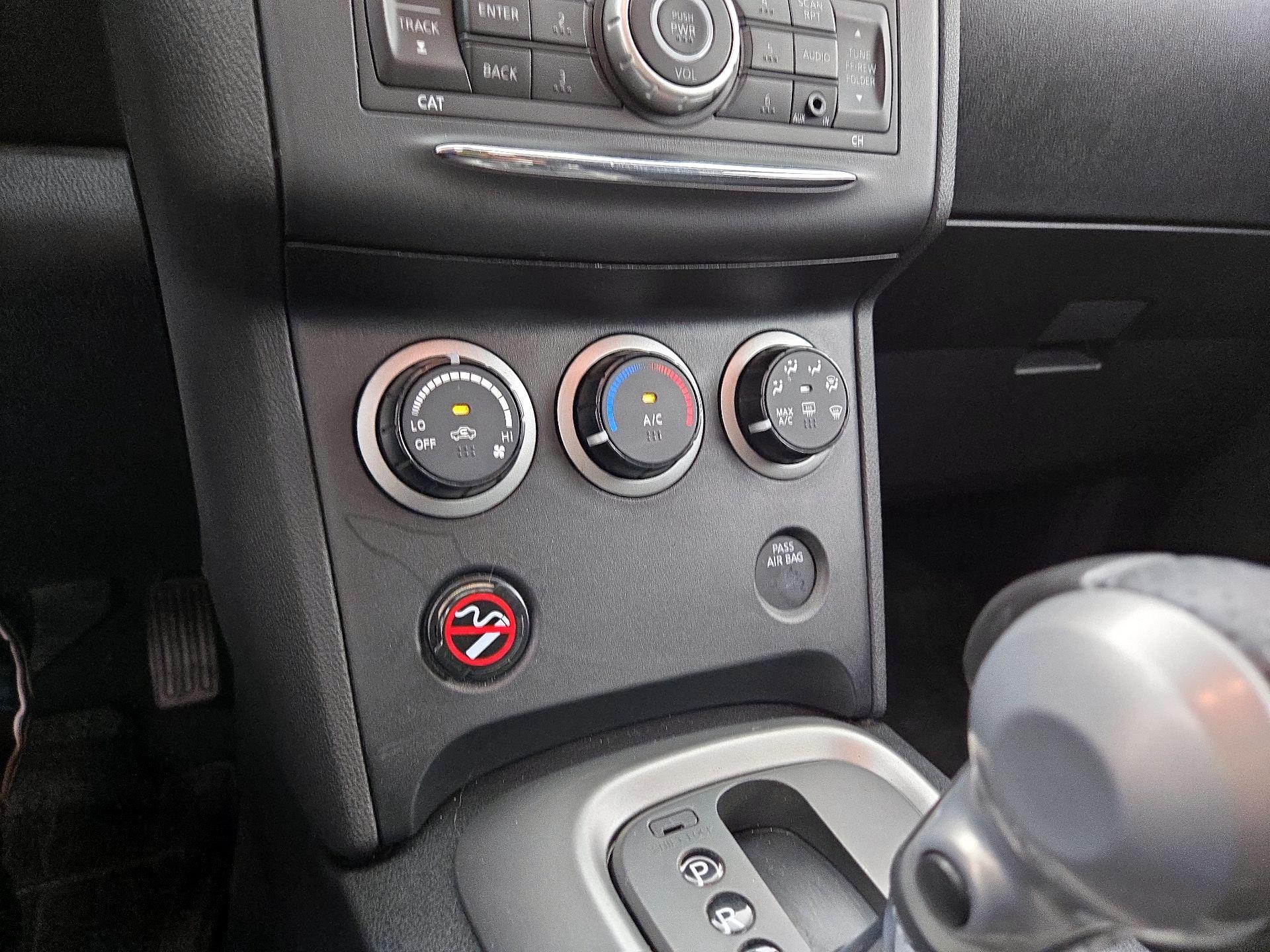 Thumbnail: 2015 Nissan Rogue - 16