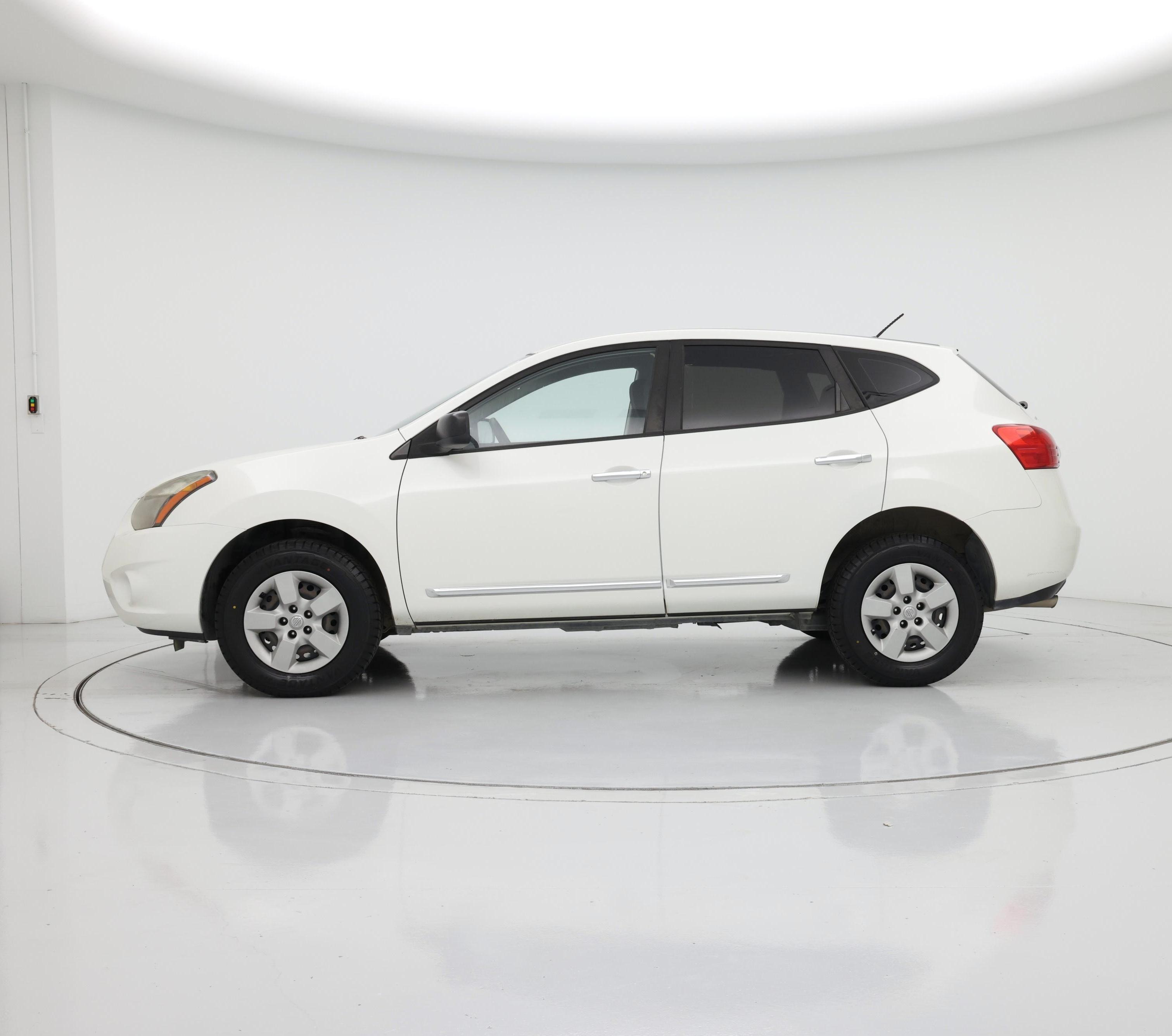 Thumbnail: 2015 Nissan Rogue - 3