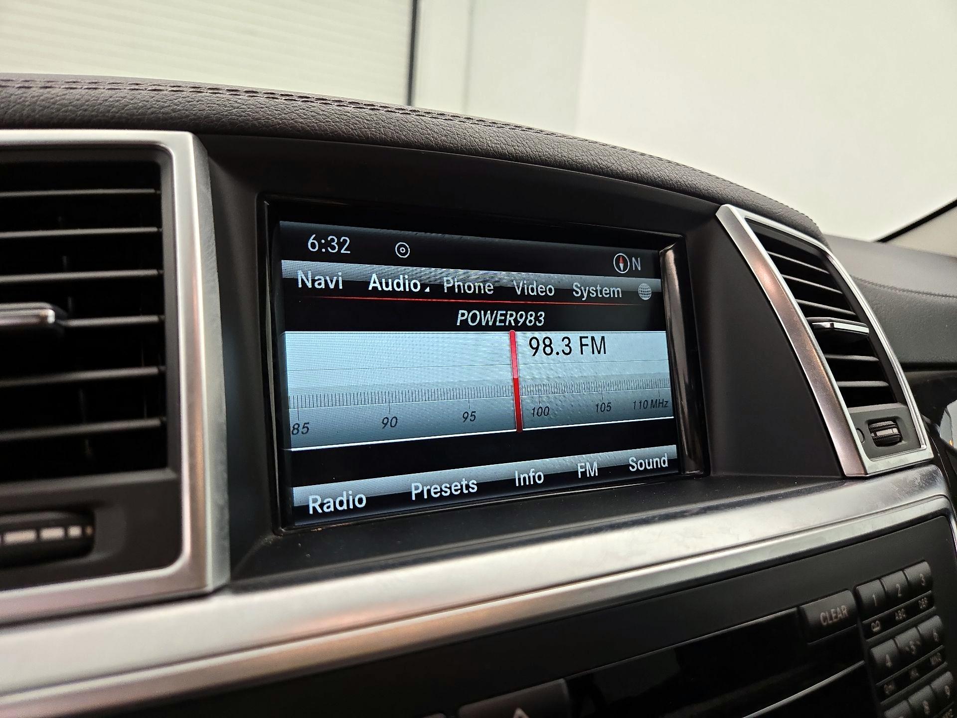 Thumbnail: 2016 Mercedes-Benz GL-Class - 16