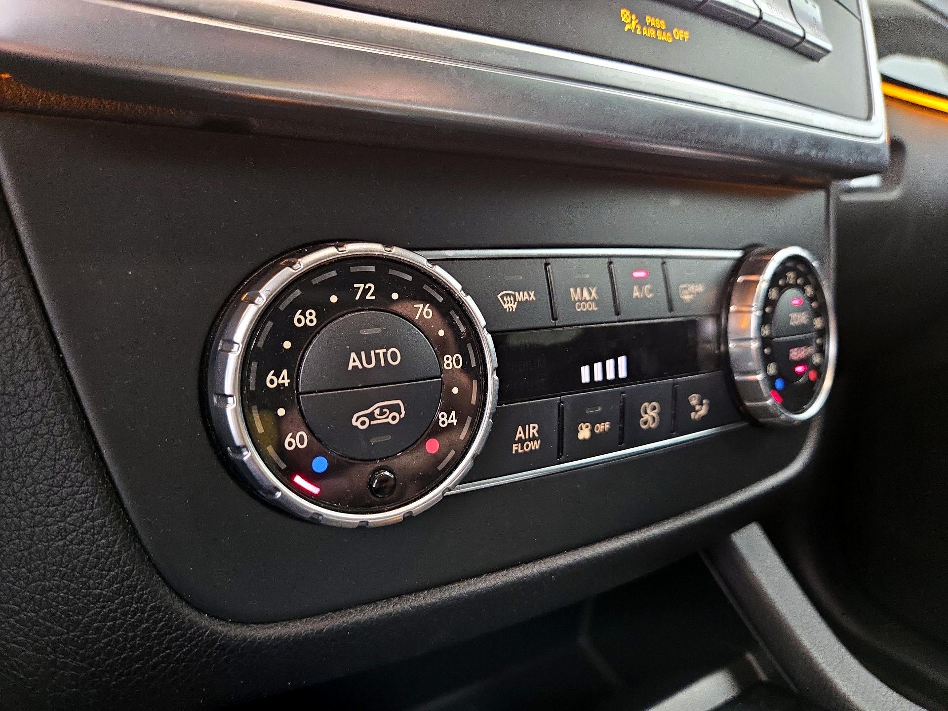 Thumbnail: 2016 Mercedes-Benz GL-Class - 17