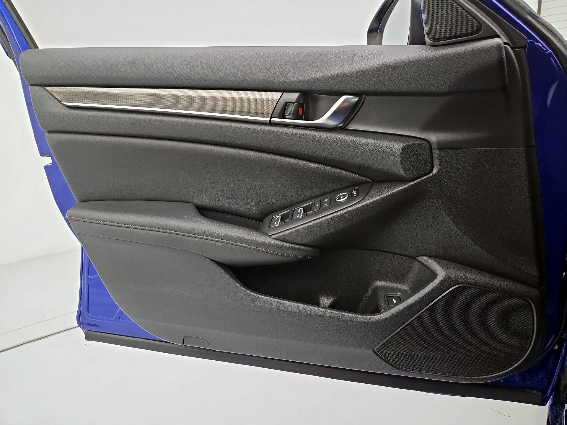 Thumbnail: 2020 Honda Accord - 12