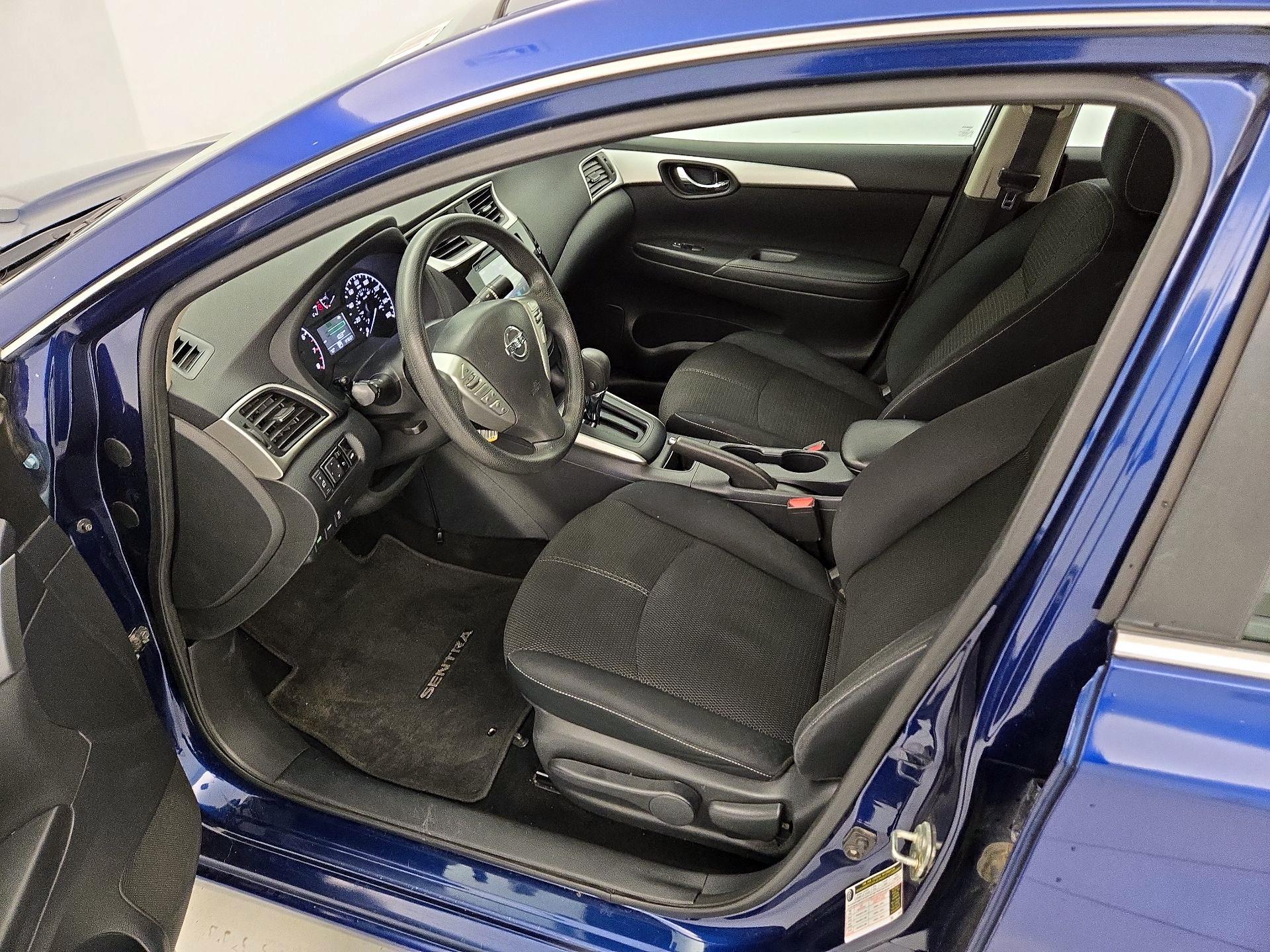 Thumbnail: 2017 Nissan Sentra - 11