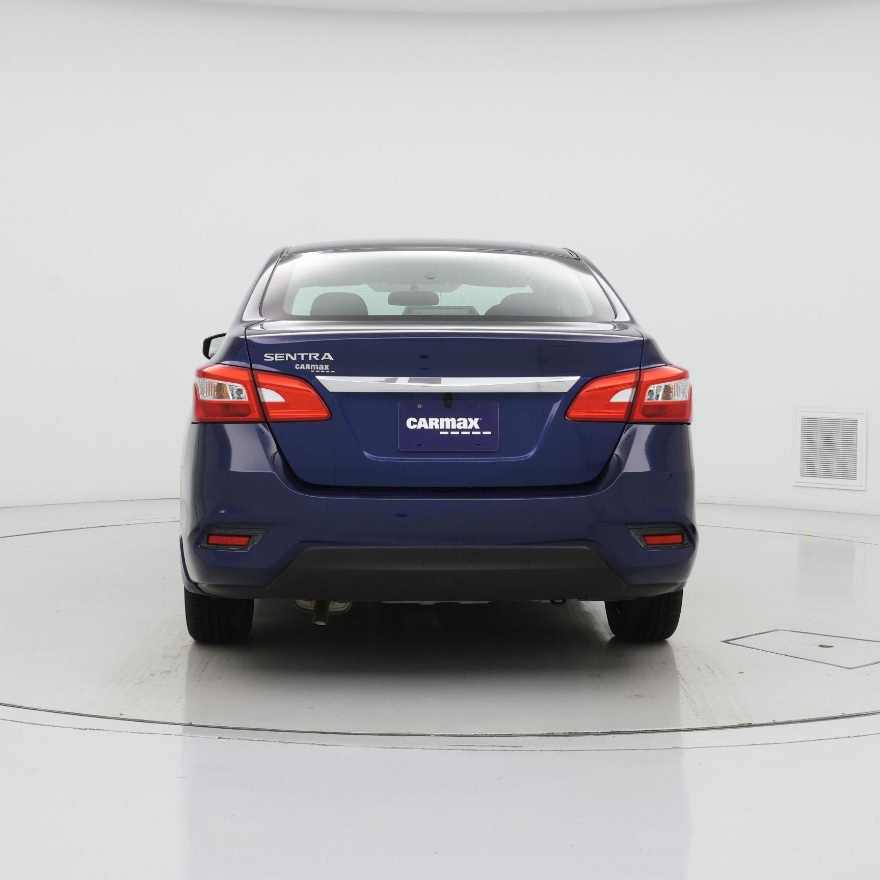 Thumbnail: 2017 Nissan Sentra - 6