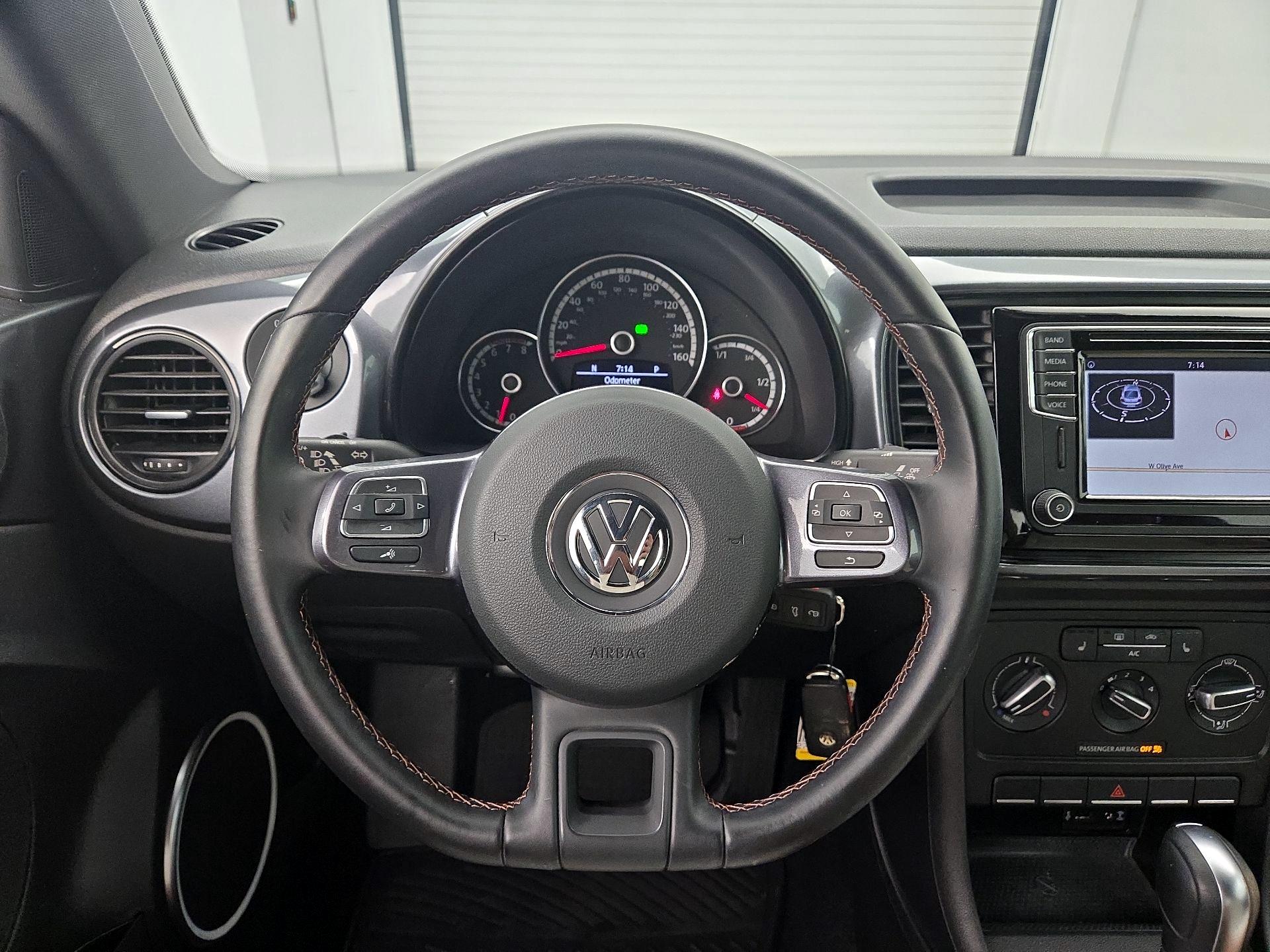Thumbnail: 2016 Volkswagen Beetle - 10