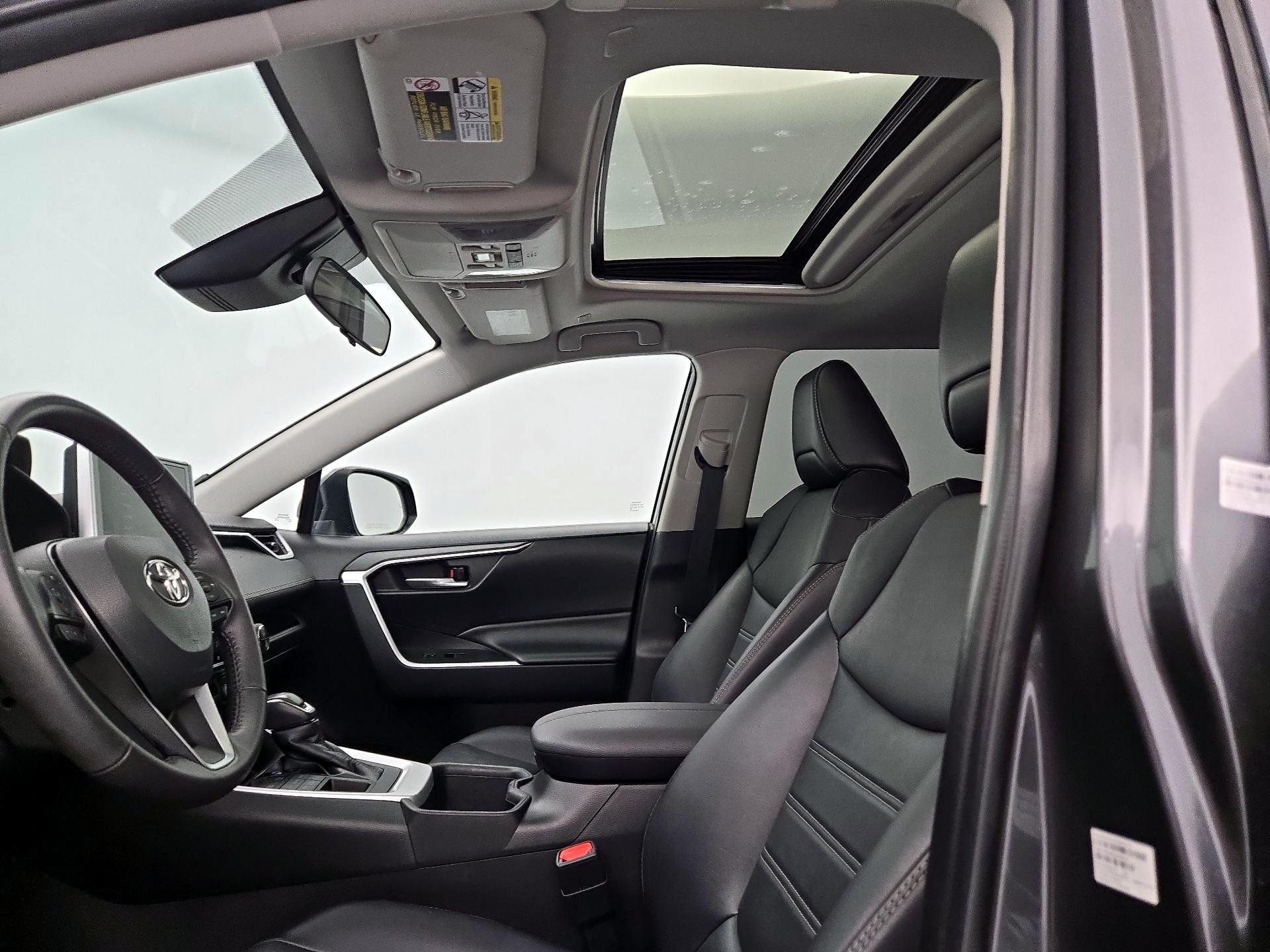Thumbnail: 2023 Toyota RAV4 - 19
