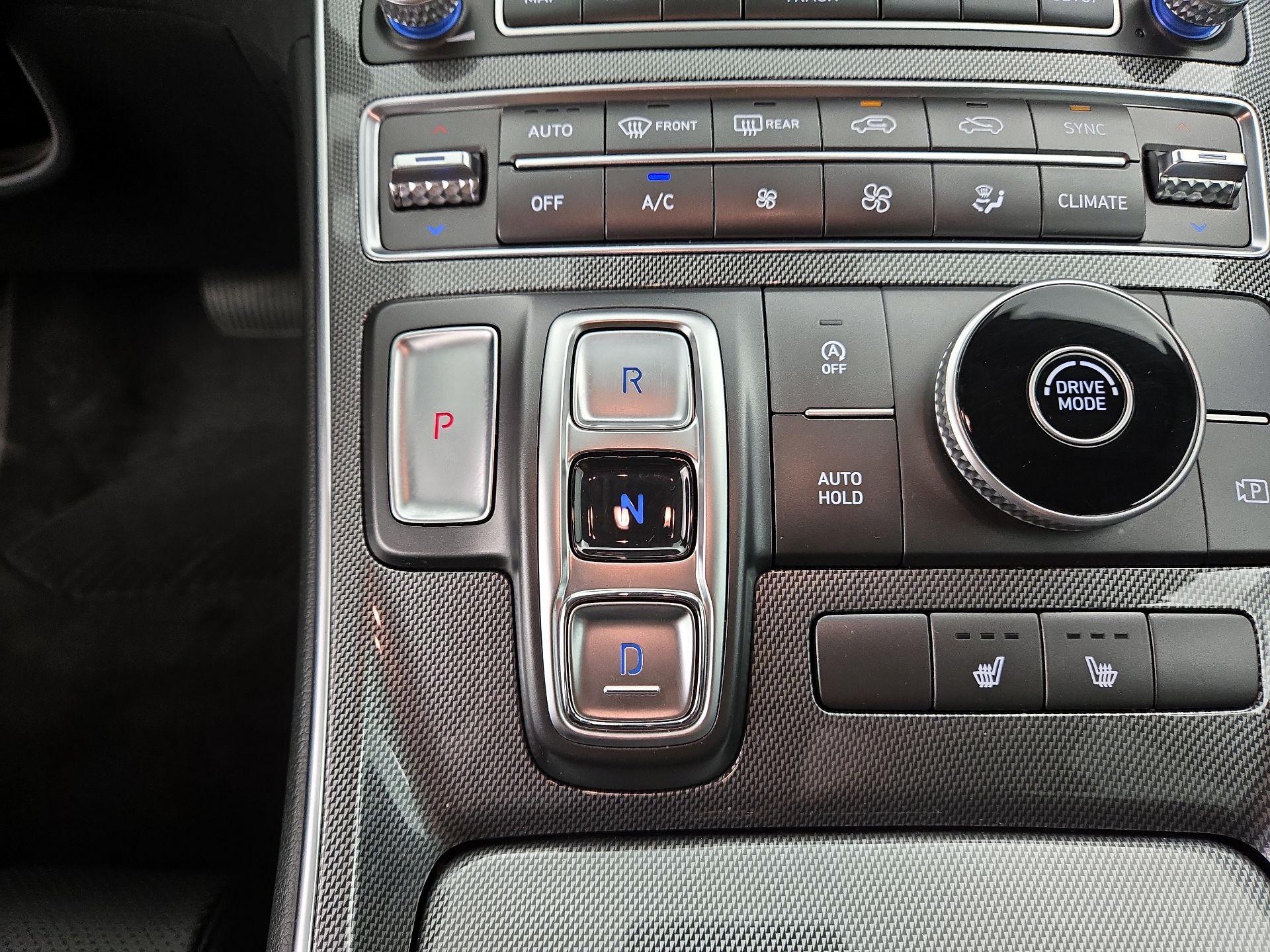 Thumbnail: 2023 Hyundai Santa Fe - 18