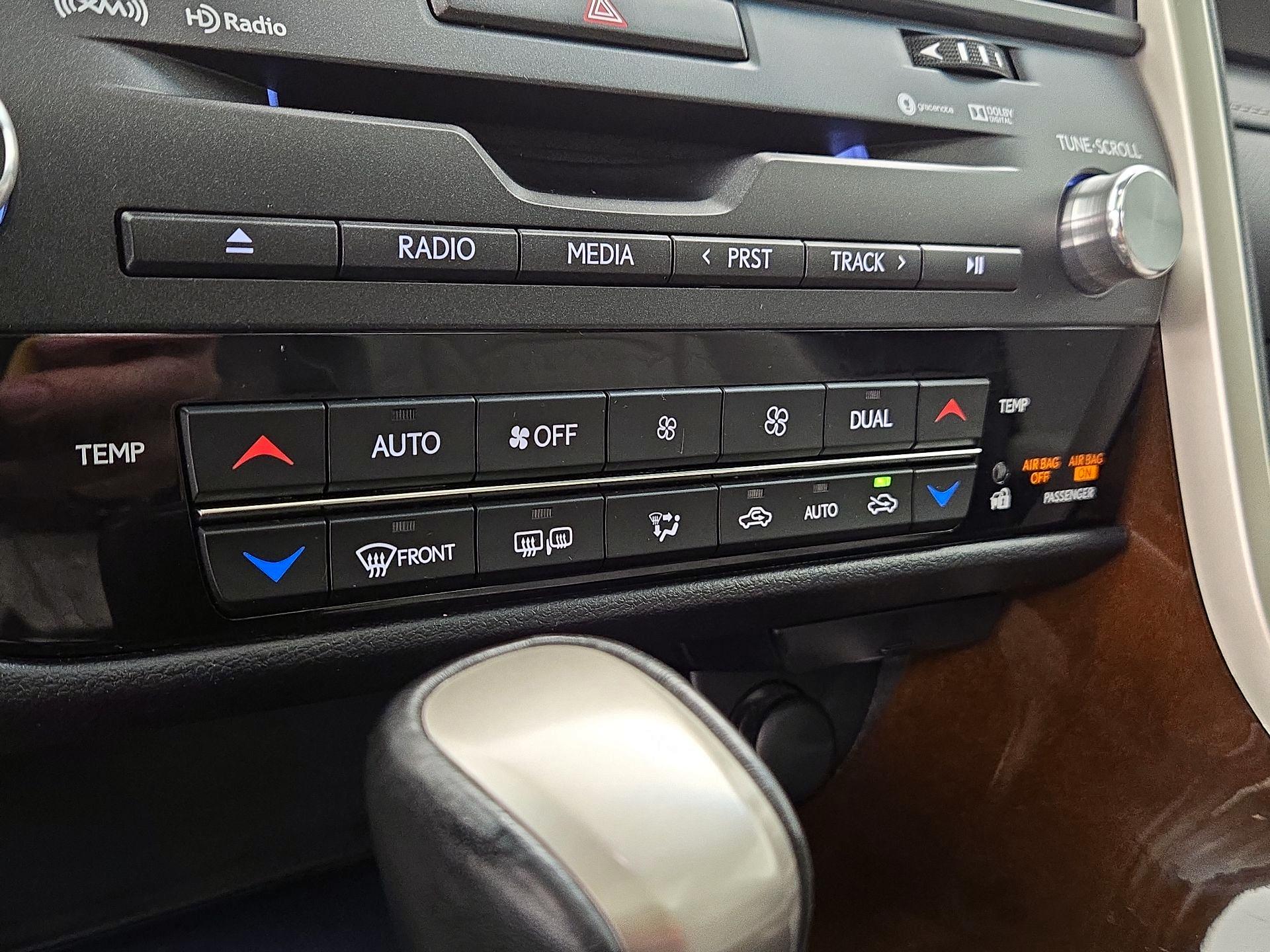 Thumbnail: 2019 Lexus RX - 17