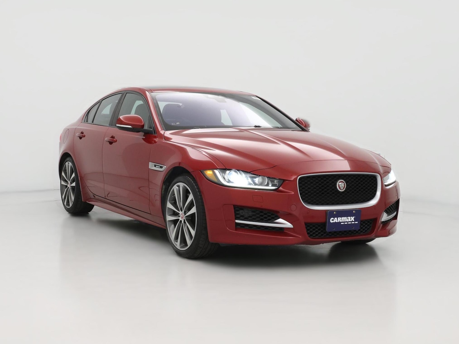 2017 Jaguar XE R-Sport