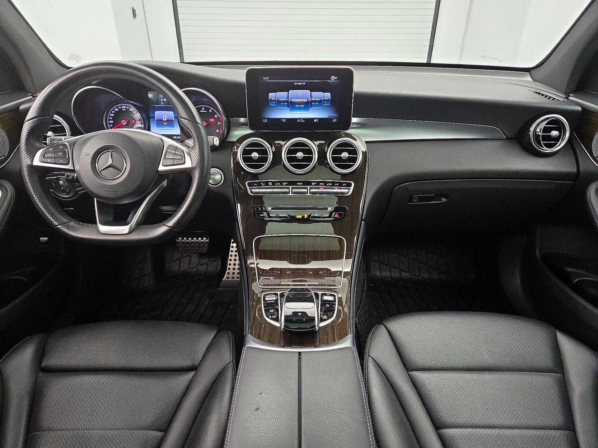 Thumbnail: 2018 Mercedes-Benz GLC - 9