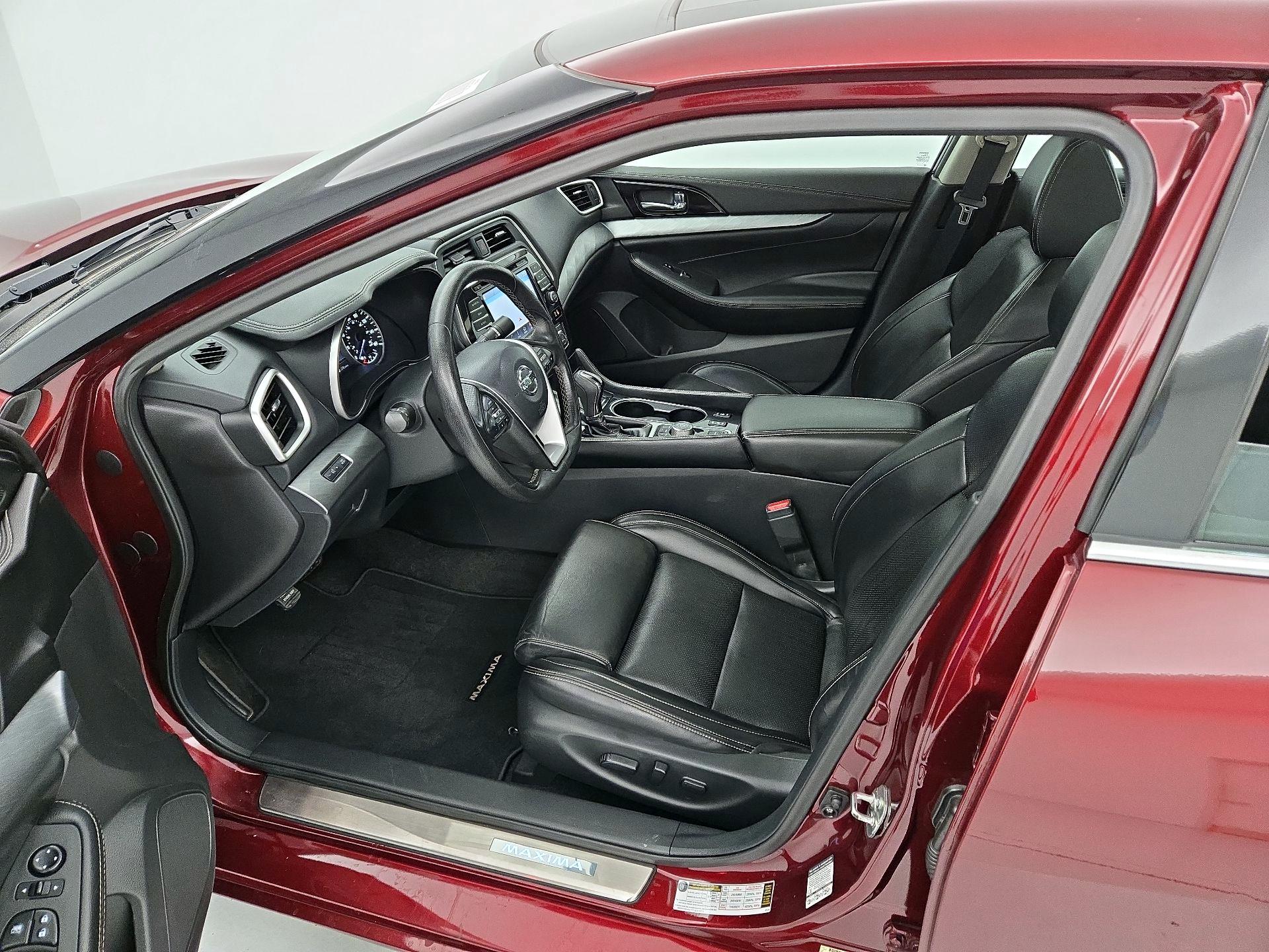 Thumbnail: 2016 Nissan Maxima - 11