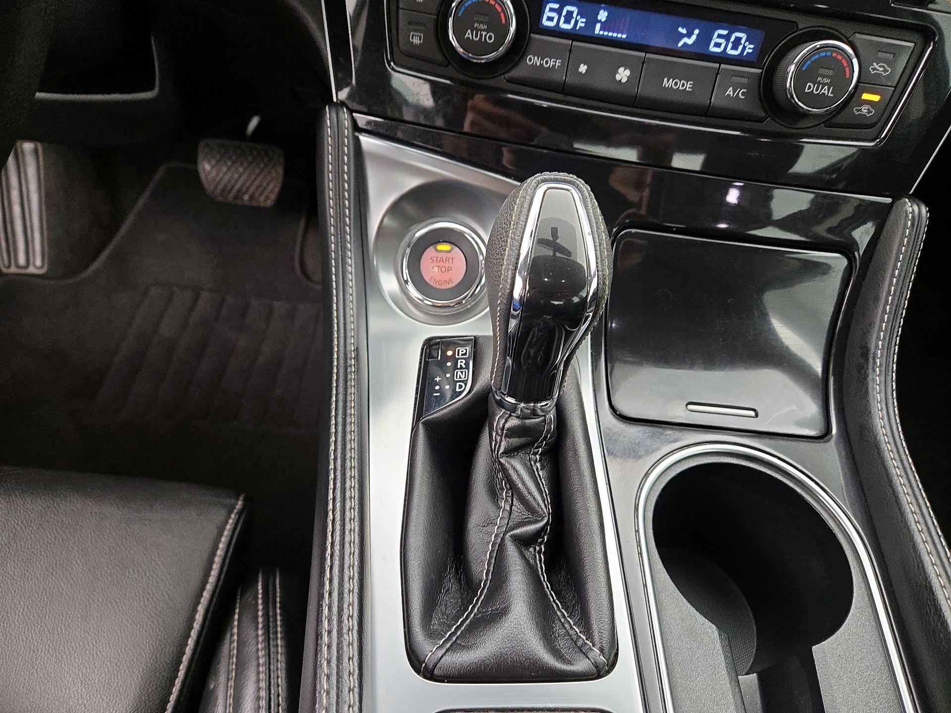 Thumbnail: 2016 Nissan Maxima - 18