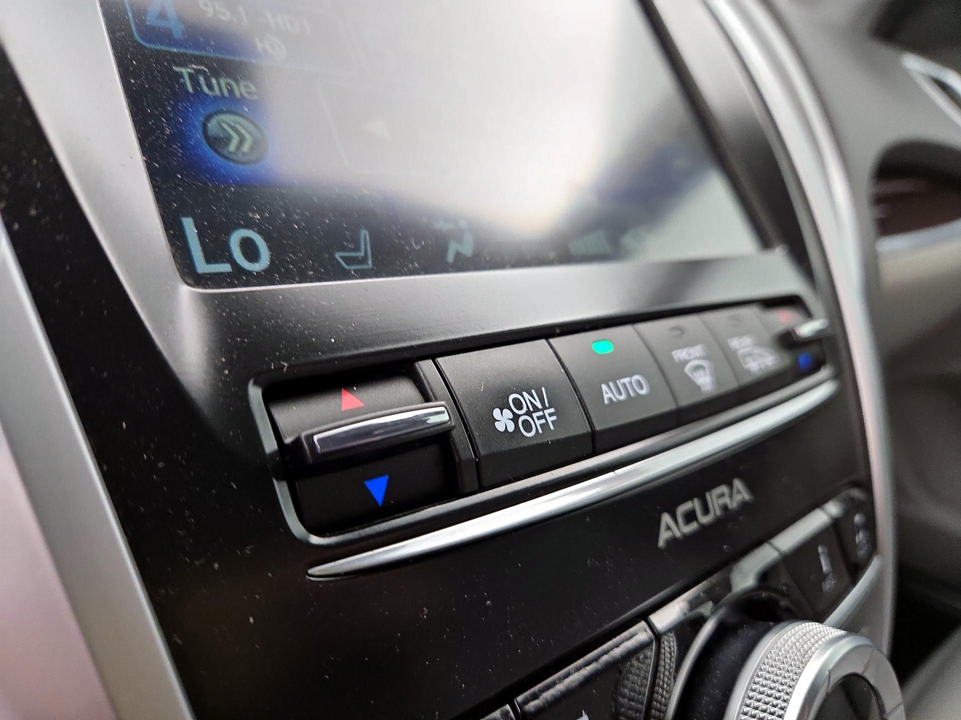 Thumbnail: 2015 Acura TLX - 16