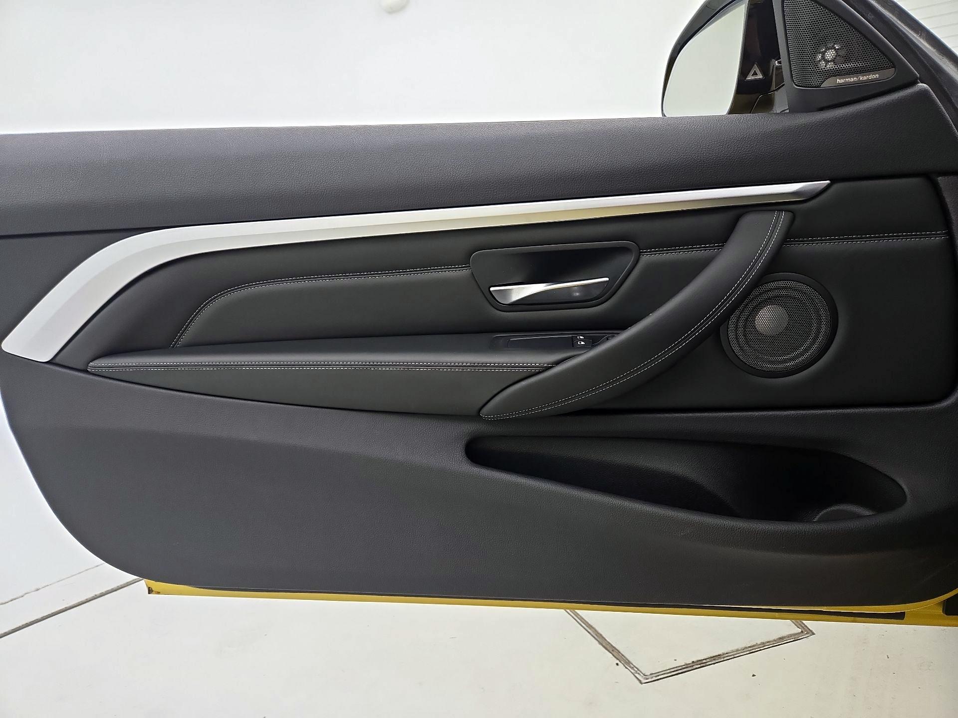 Thumbnail: 2015 BMW M4 - 12
