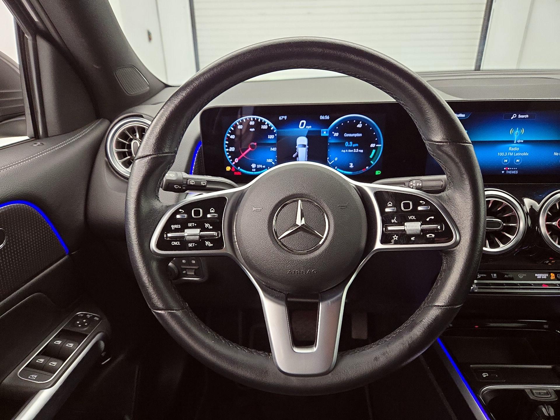 Thumbnail: 2022 Mercedes-Benz GLB - 10