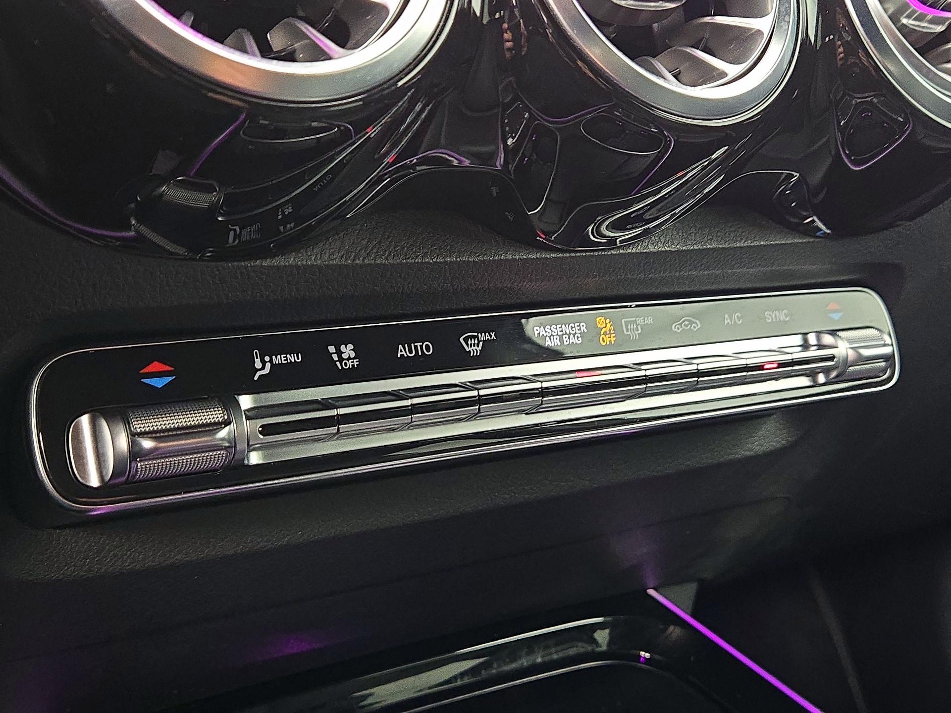 Thumbnail: 2022 Mercedes-Benz GLB - 16