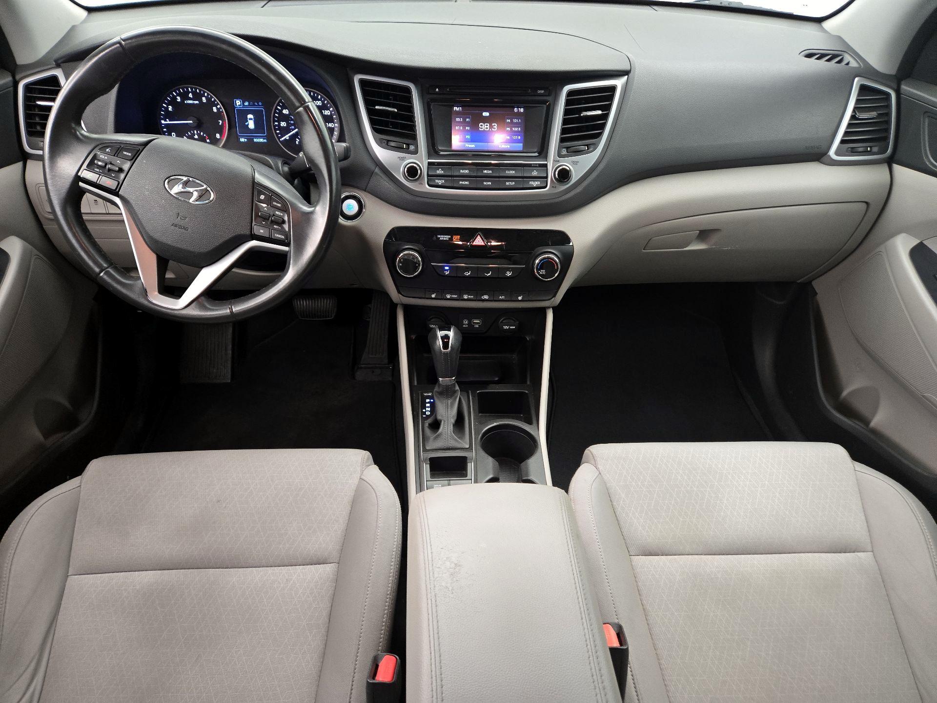 Thumbnail: 2016 Hyundai Tucson - 9