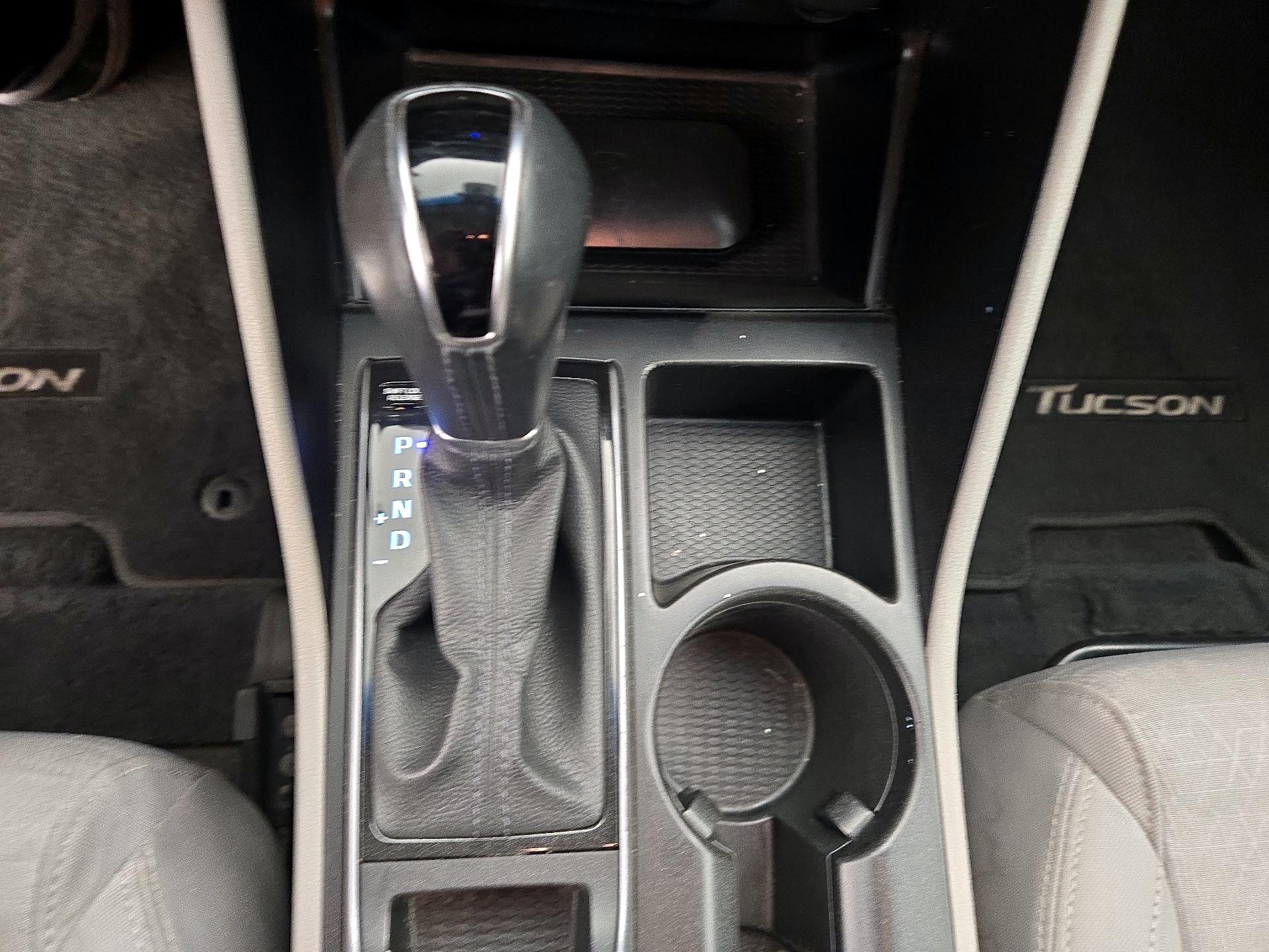 Thumbnail: 2016 Hyundai Tucson - 17