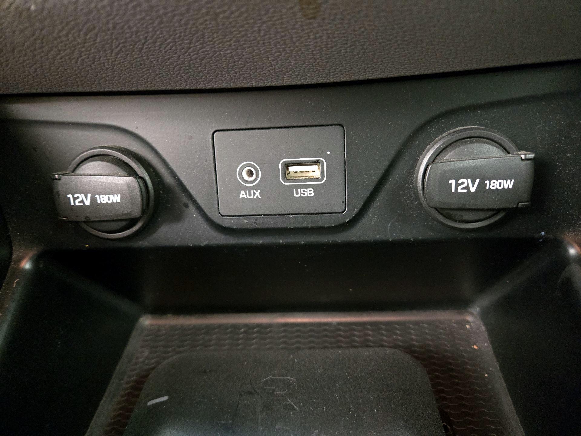 Thumbnail: 2016 Hyundai Tucson - 18