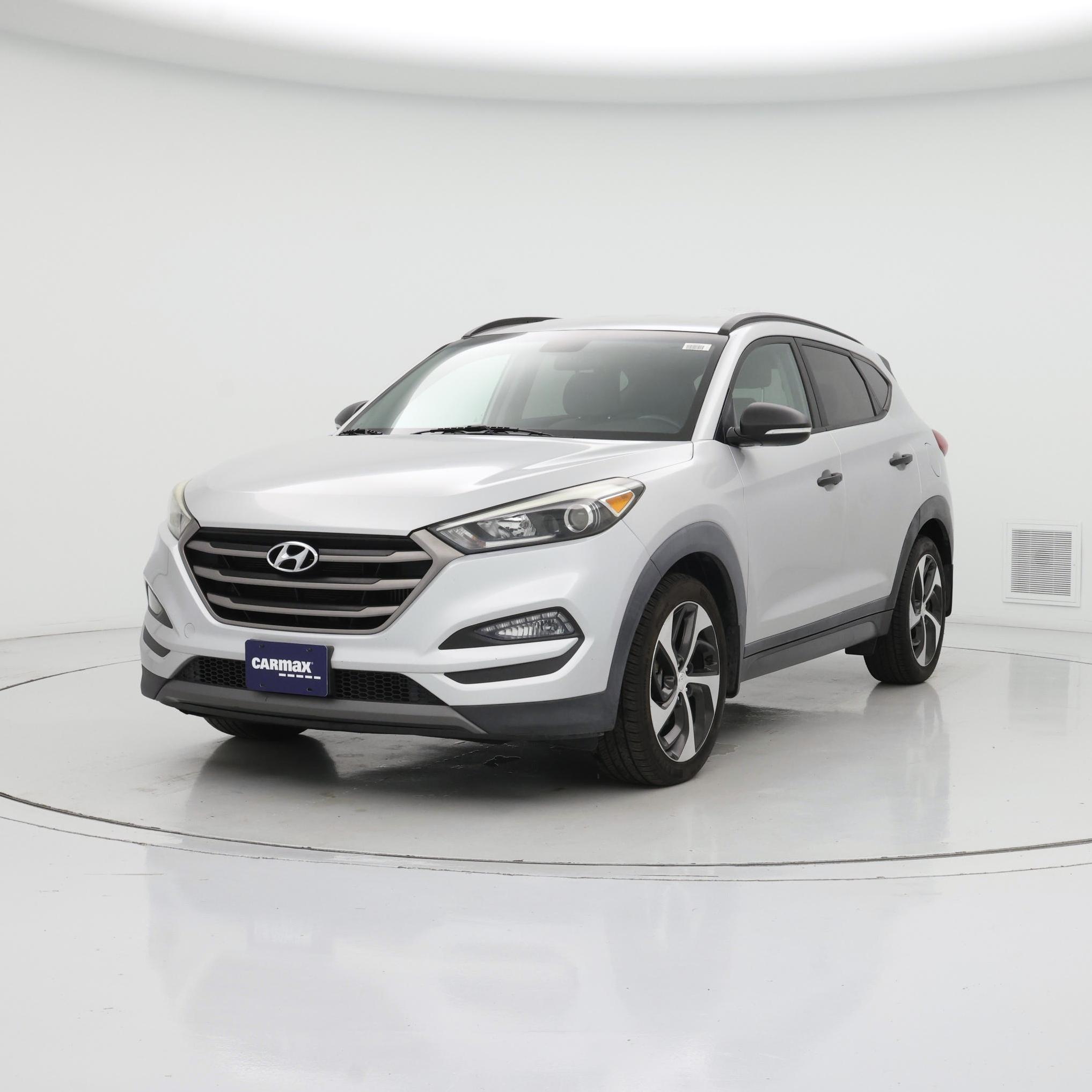 Thumbnail: 2016 Hyundai Tucson - 4
