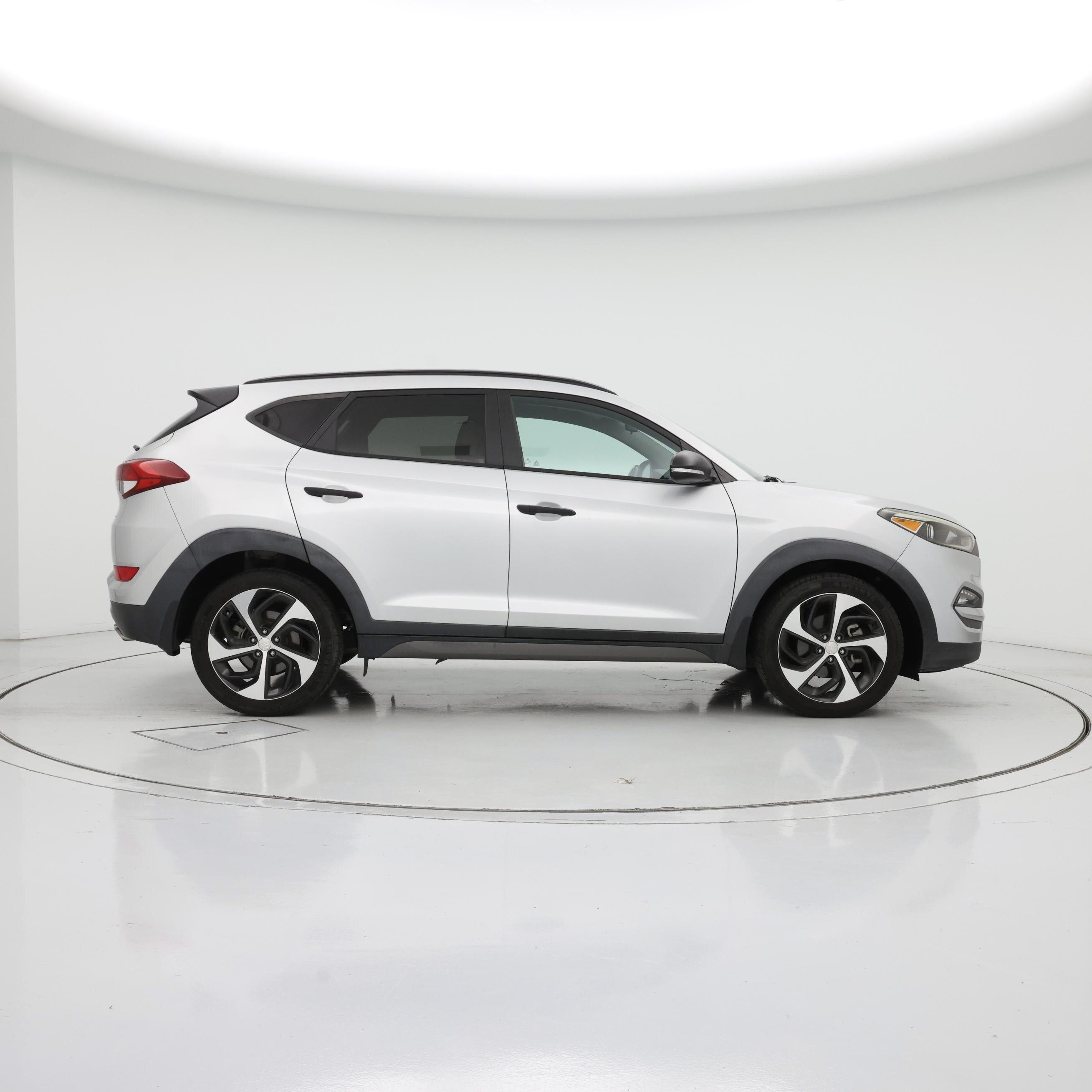 Thumbnail: 2016 Hyundai Tucson - 7