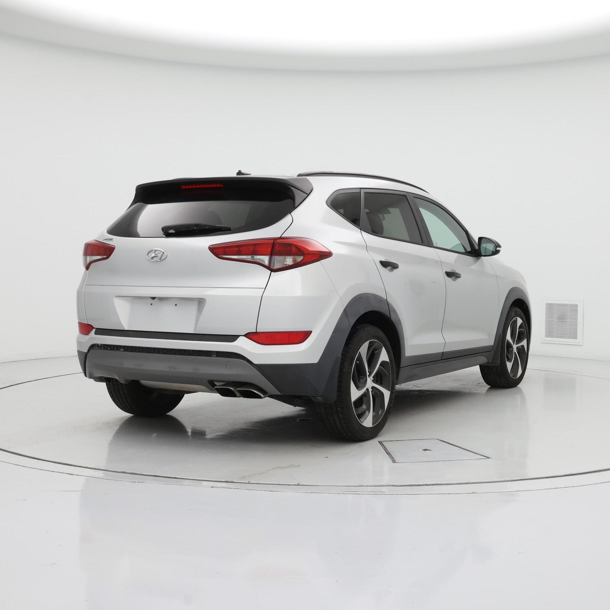 Thumbnail: 2016 Hyundai Tucson - 8